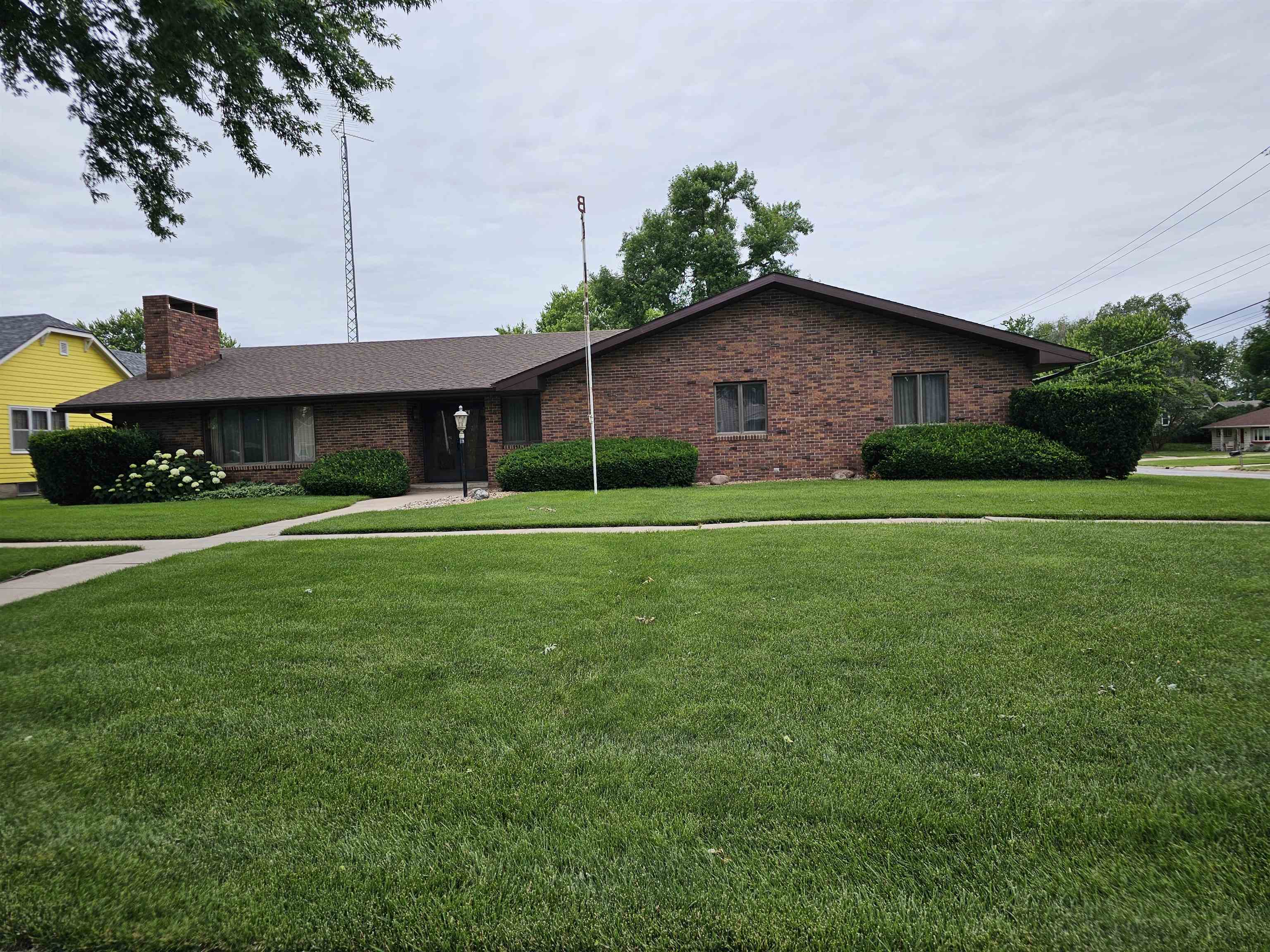 340 N 9th Street, Geneva, Nebraska image 3