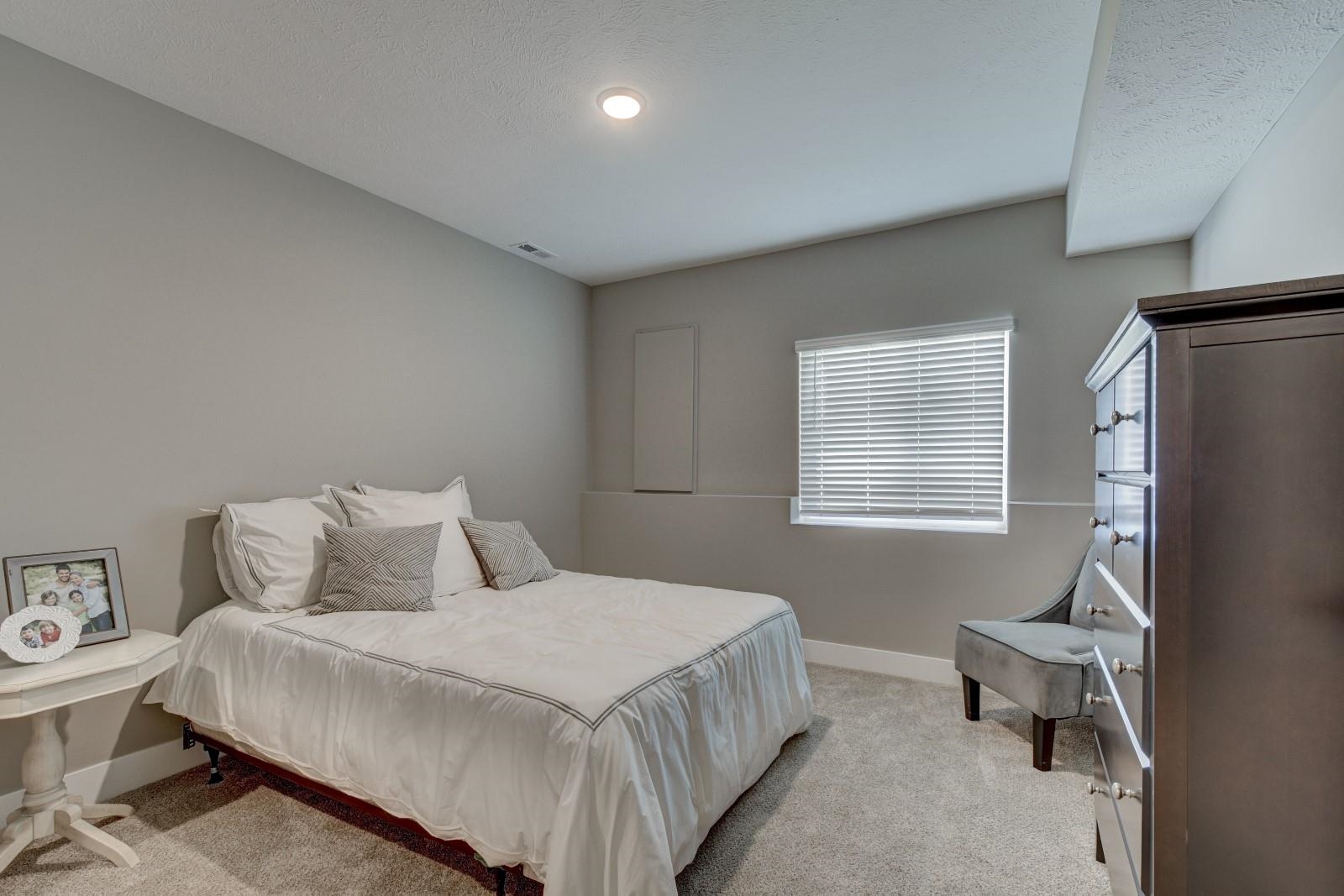 17663 Greenleaf Street, Omaha, Nebraska image 26