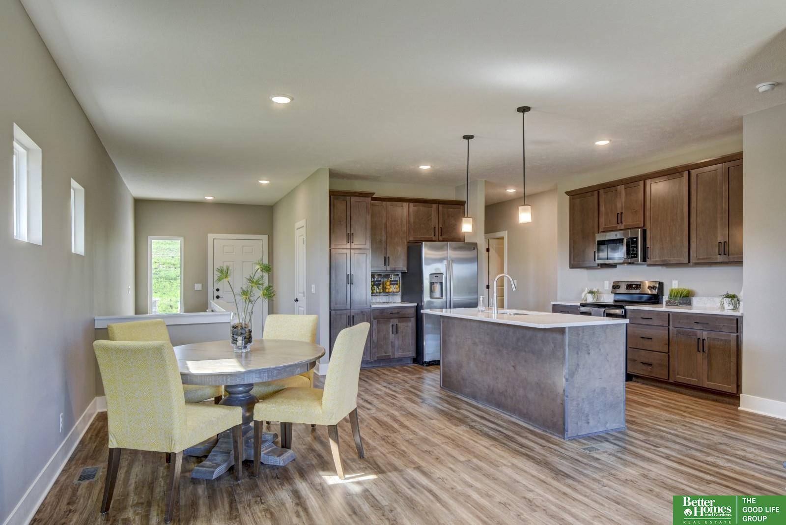 17618 Greenleaf Street, Omaha, Nebraska image 9