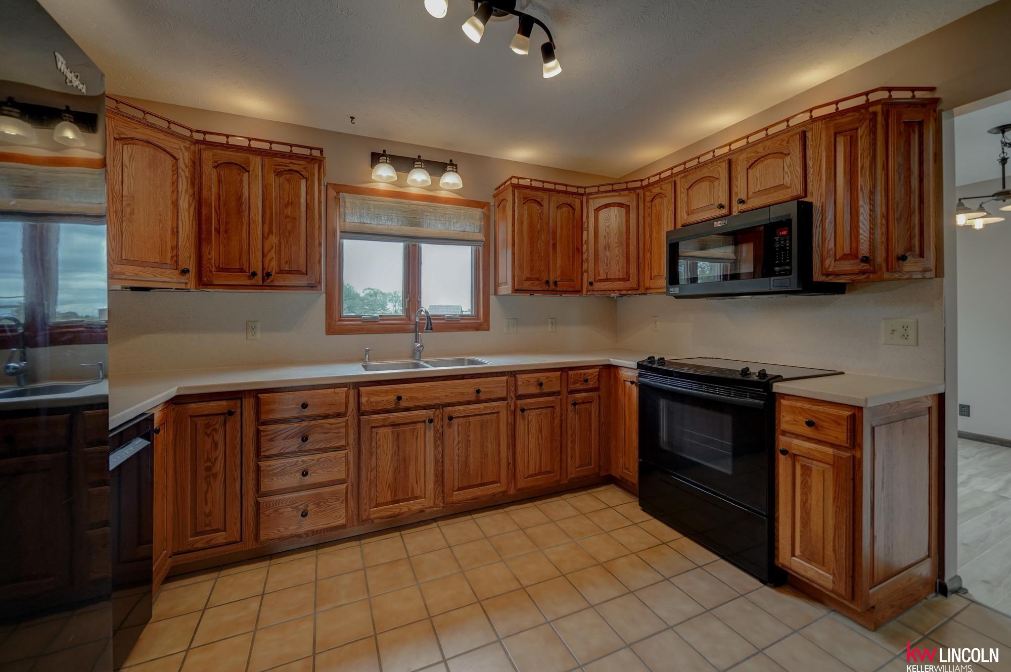 4560 W Bluestem Road, Martell, Nebraska image 26