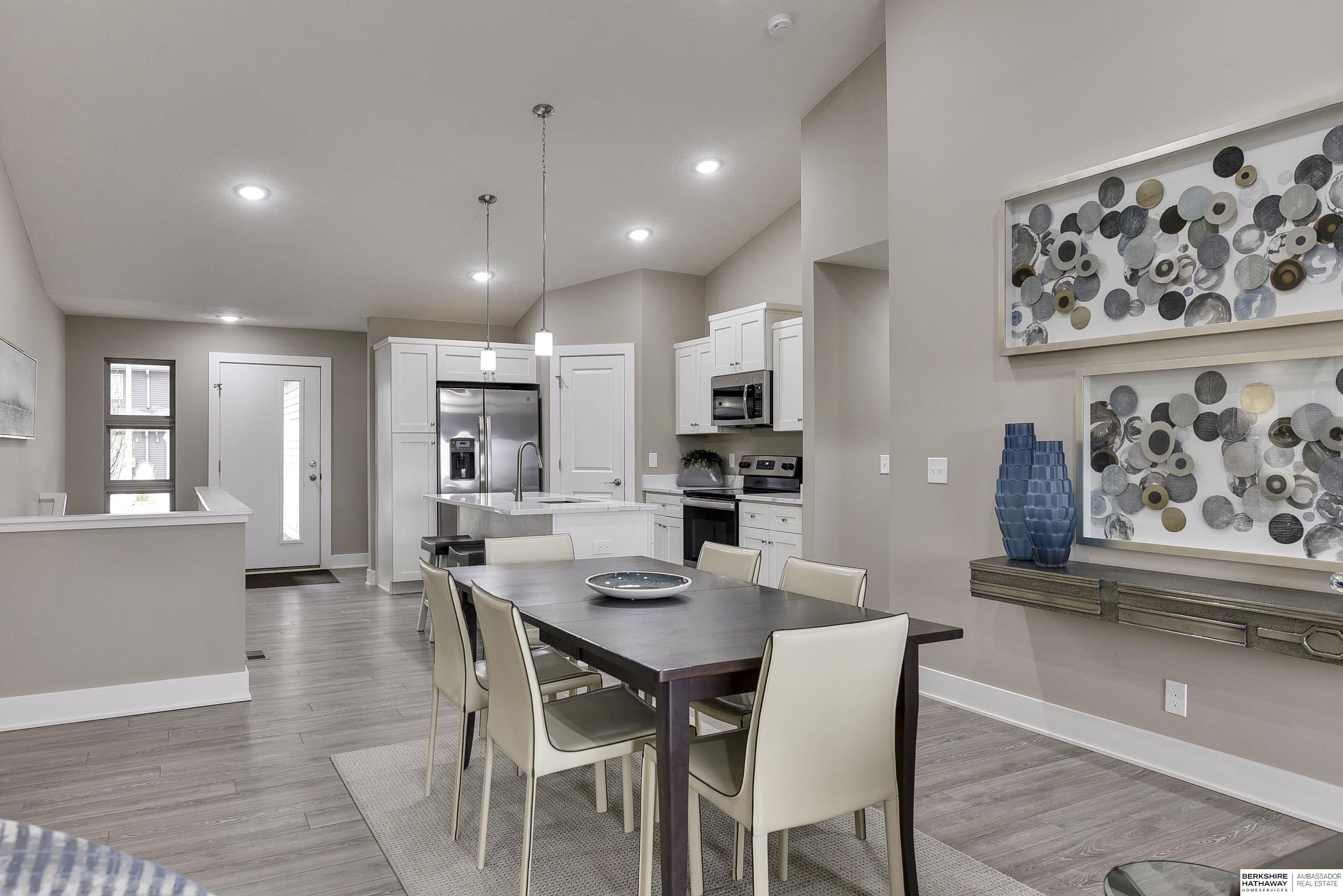 17111 Hawthorne Avenue, Omaha, Nebraska image 1