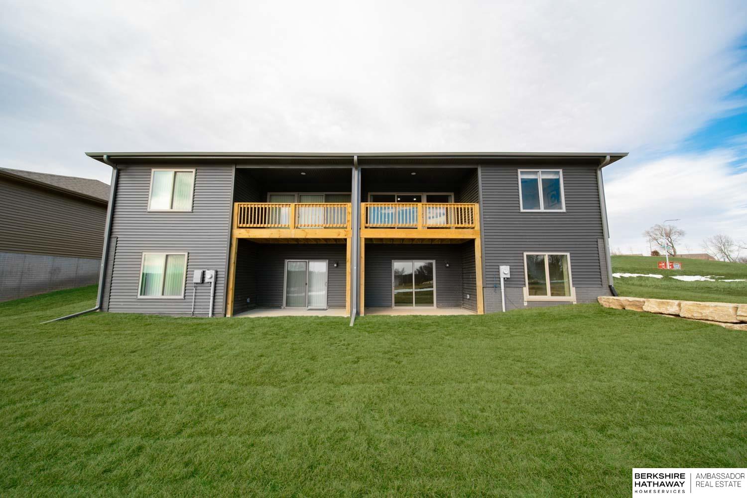 17111 Hawthorne Avenue, Omaha, Nebraska image 19
