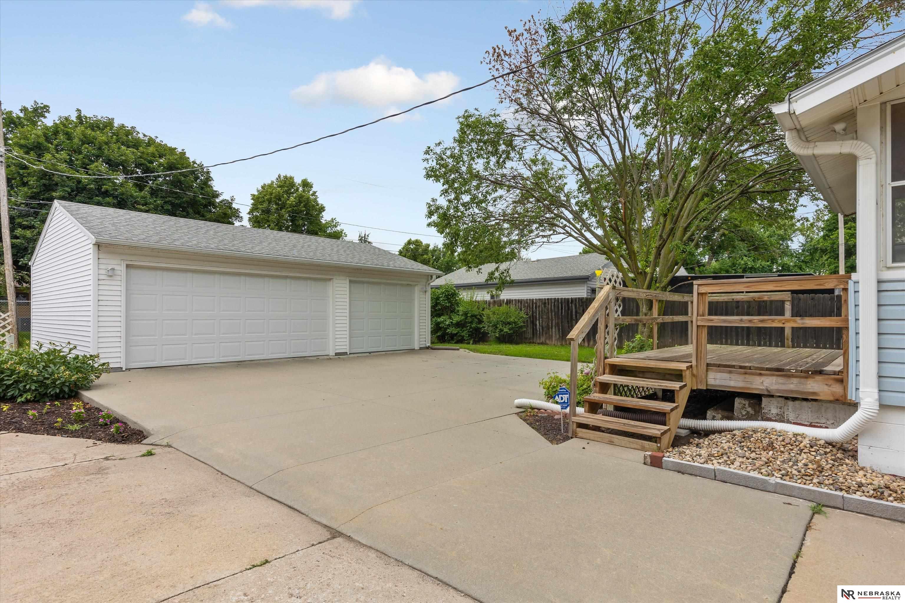 3229 Ave E, Council Bluffs, Iowa image 28