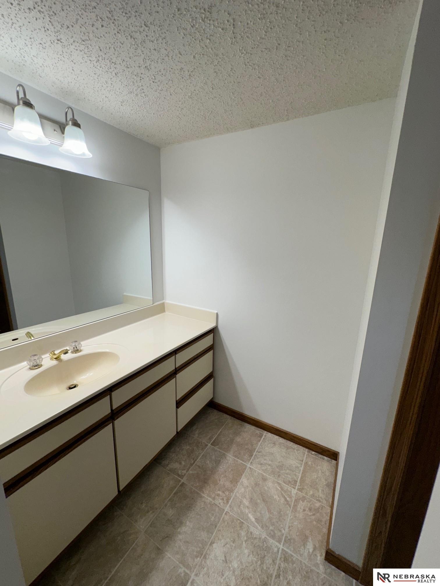 11937 Miracle Hills Drive #1, Omaha, Nebraska image 15