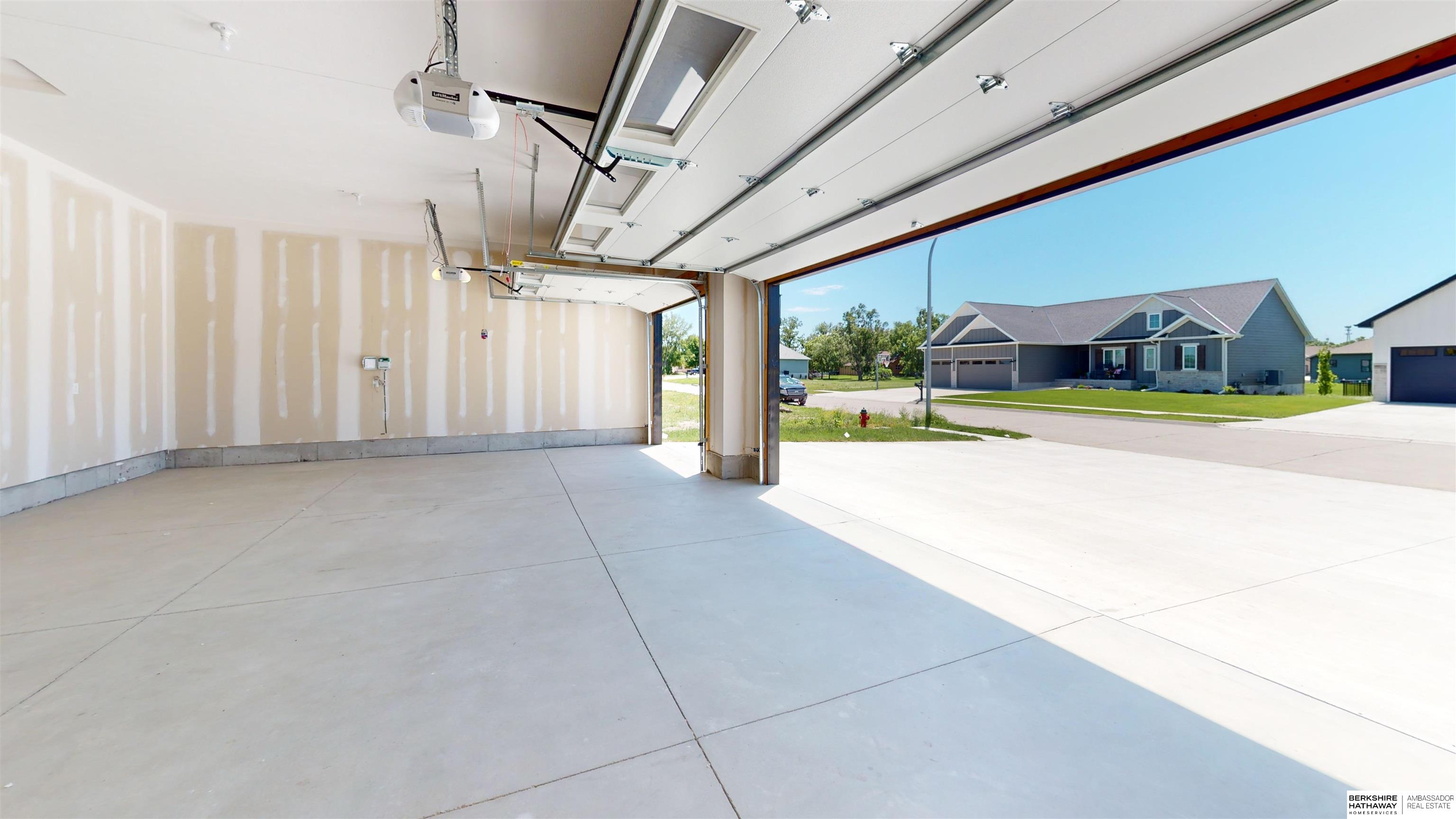 5042 Meadow Ridge Place, Columbus, Nebraska image 37
