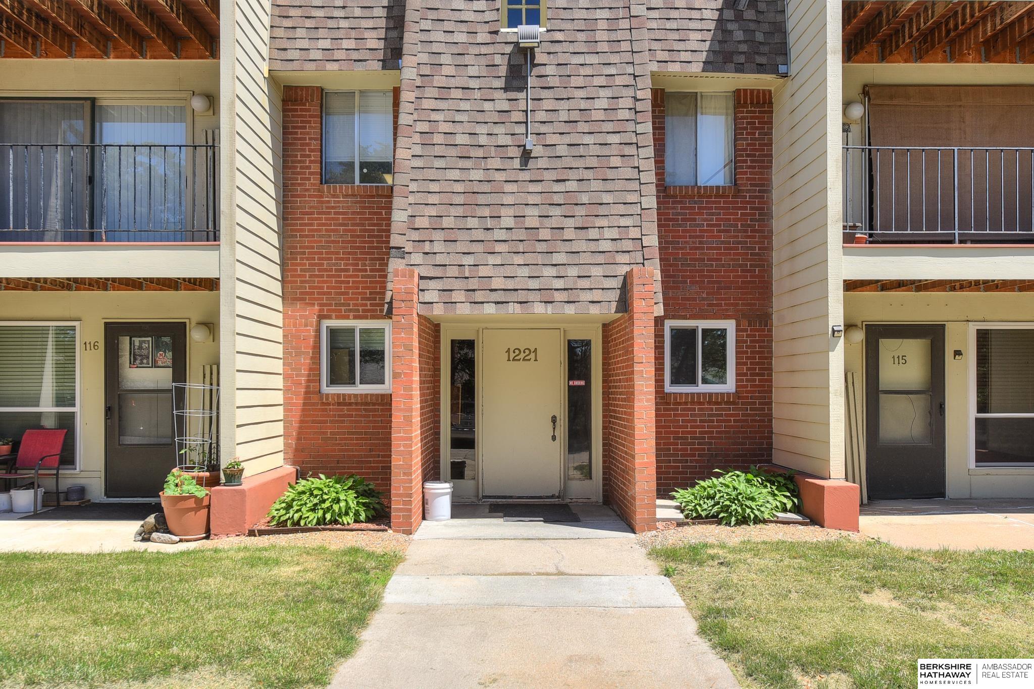 1221 S 121 Plaza #114, Omaha, Nebraska image 2