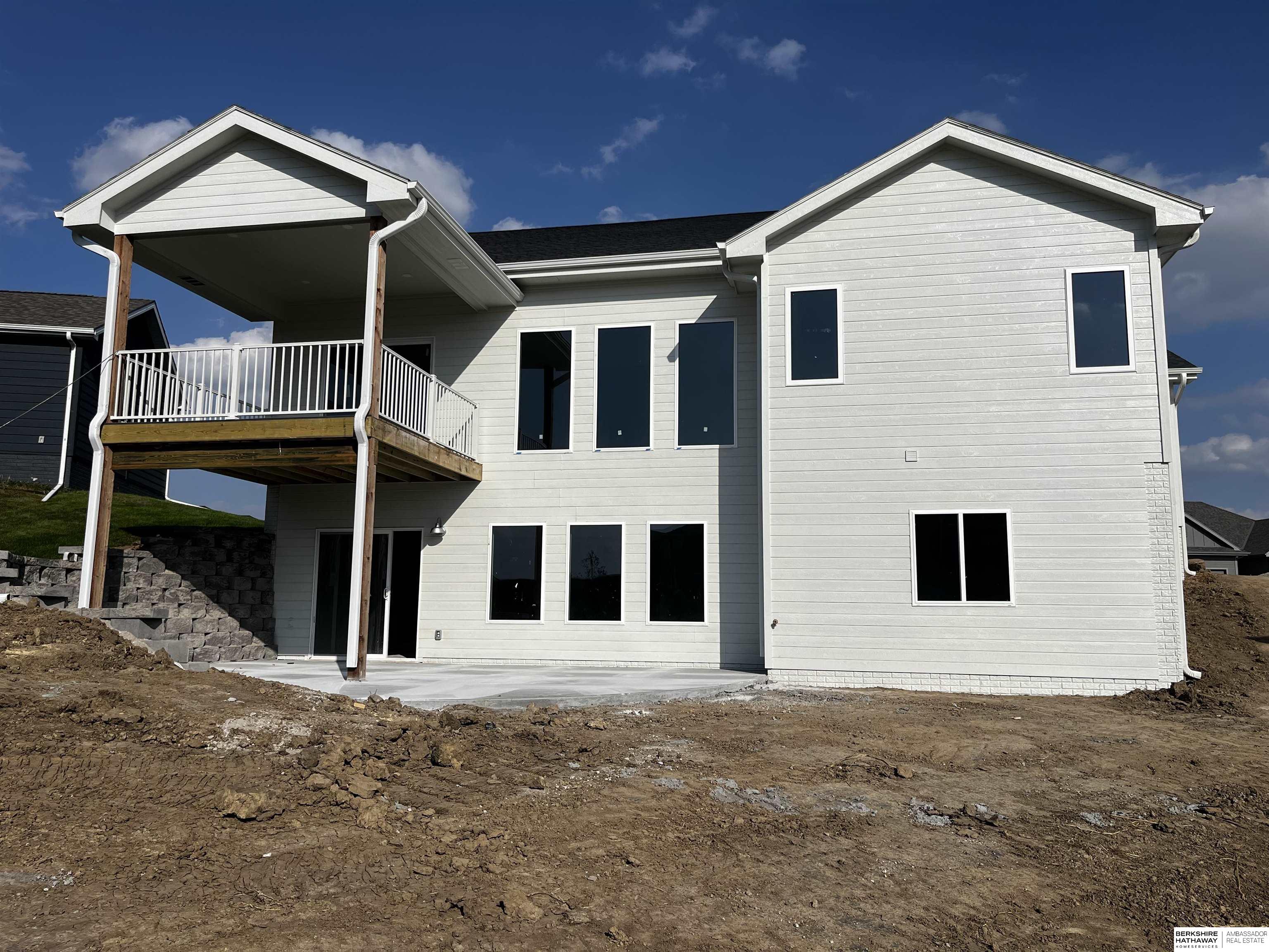 720 N 11th Circle, Springfield, Nebraska image 2