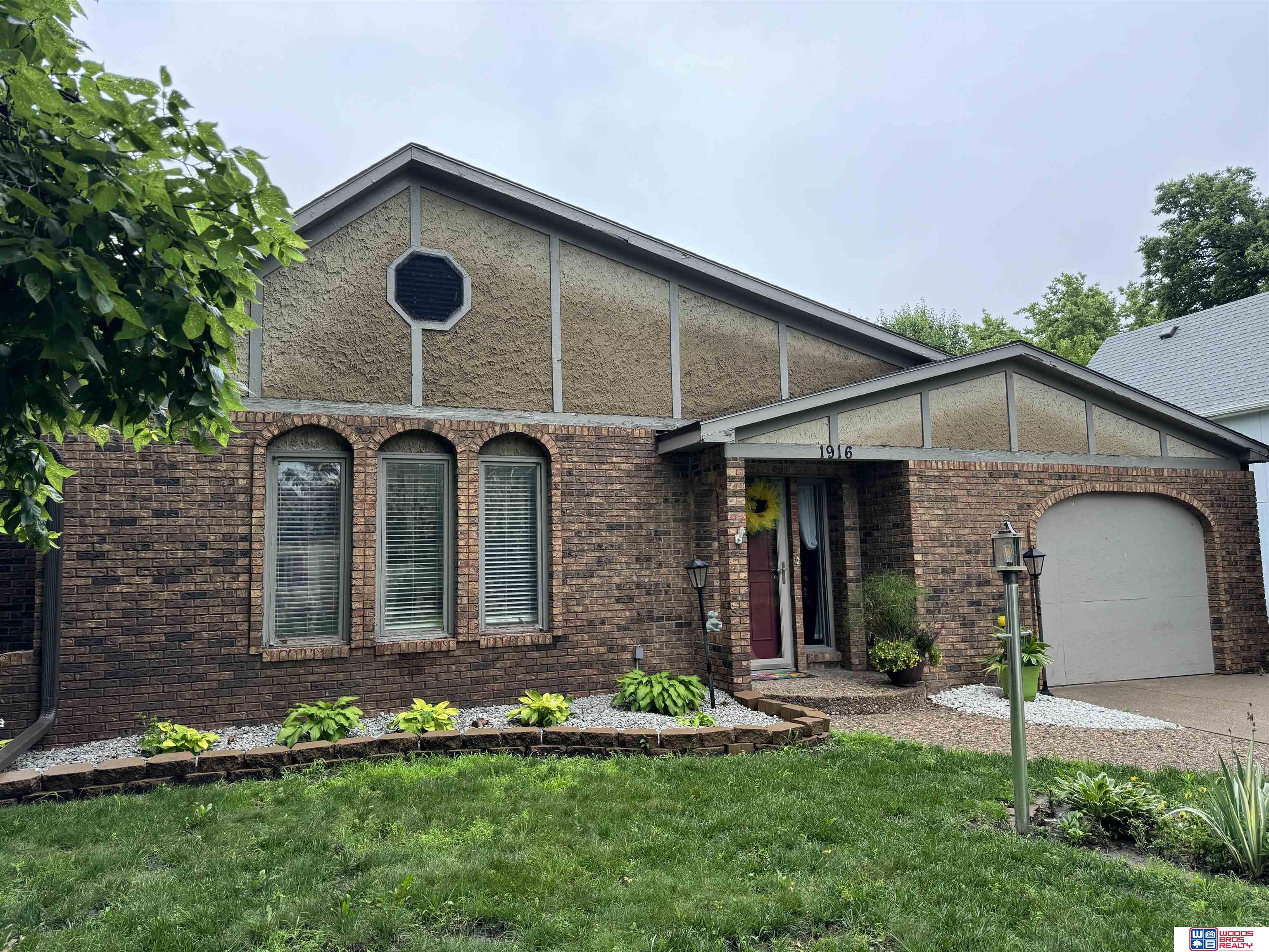1916 11th Street, Columbus, Nebraska image 3