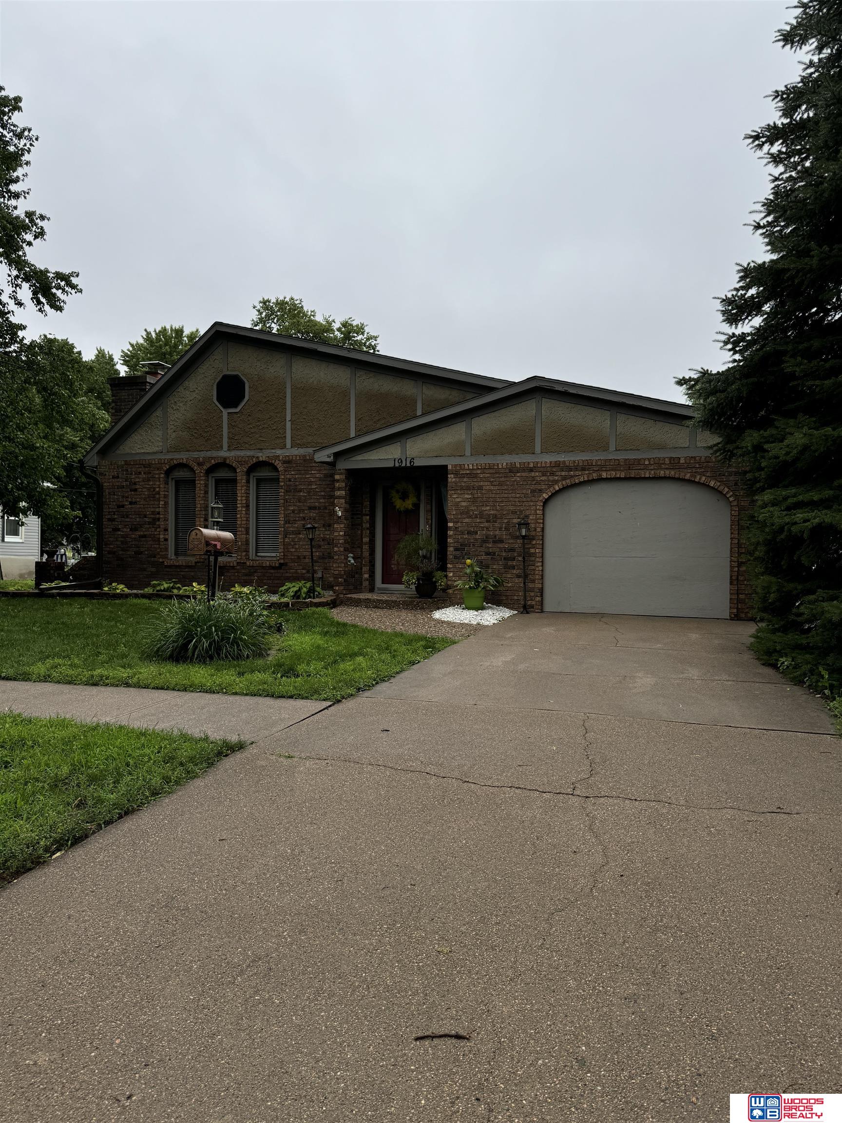 1916 11th Street, Columbus, Nebraska image 4