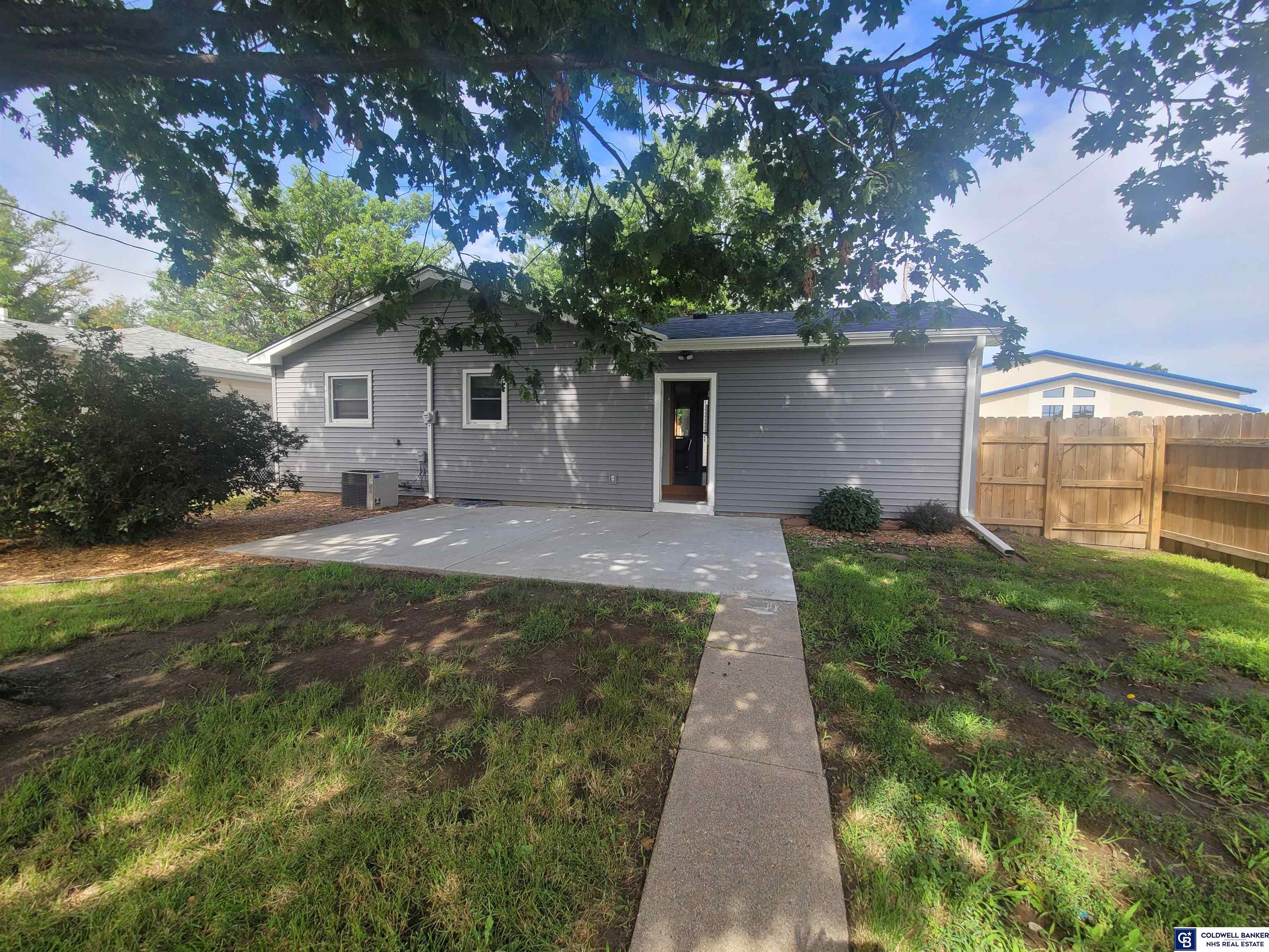 1528 N Blackburn Street, York, Nebraska image 3