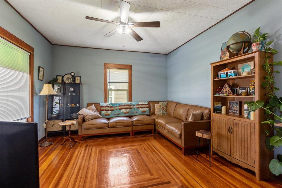 514 N 2nd Avenue, Logan, Iowa image 9