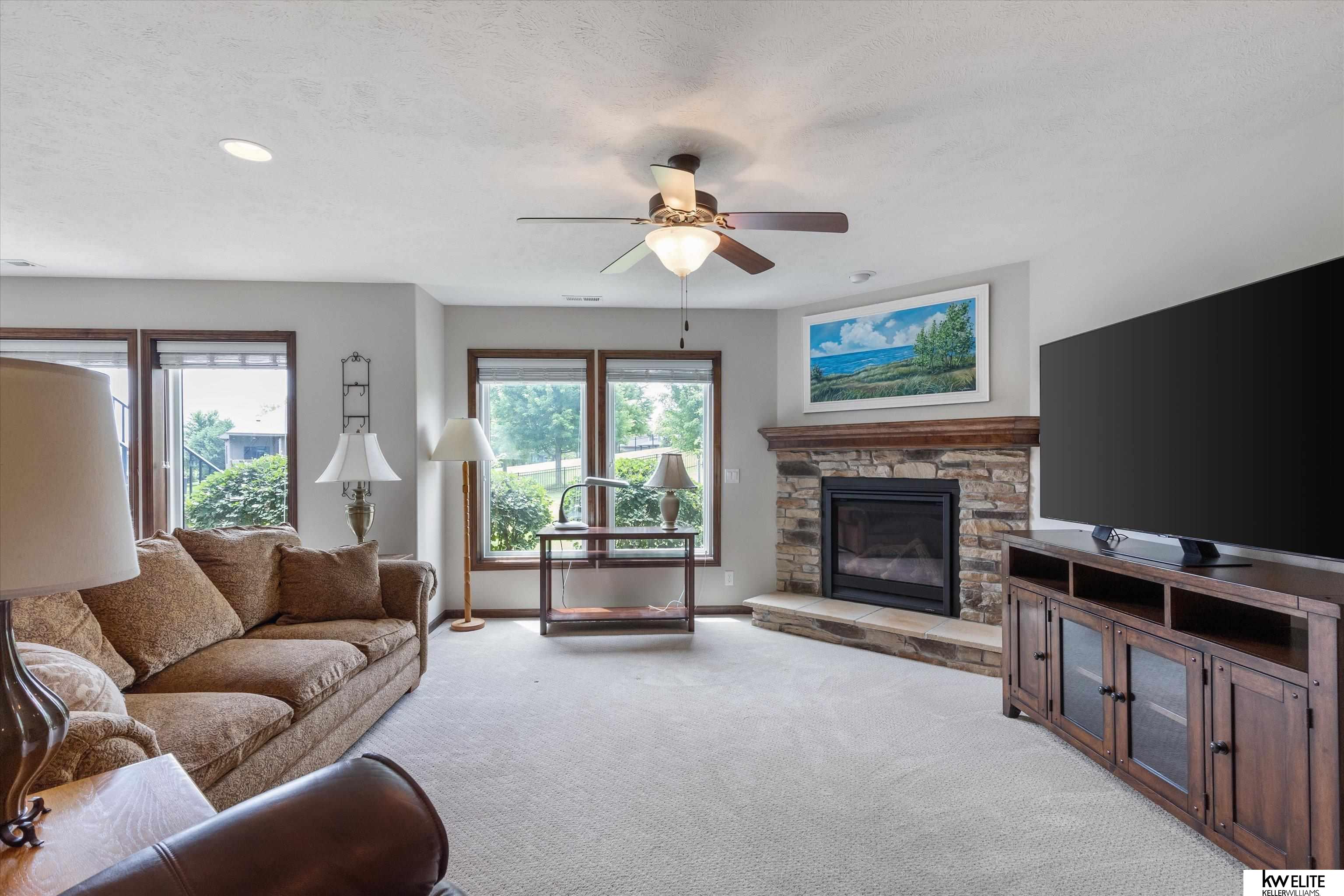 19627 G Circle, Omaha, Nebraska image 23