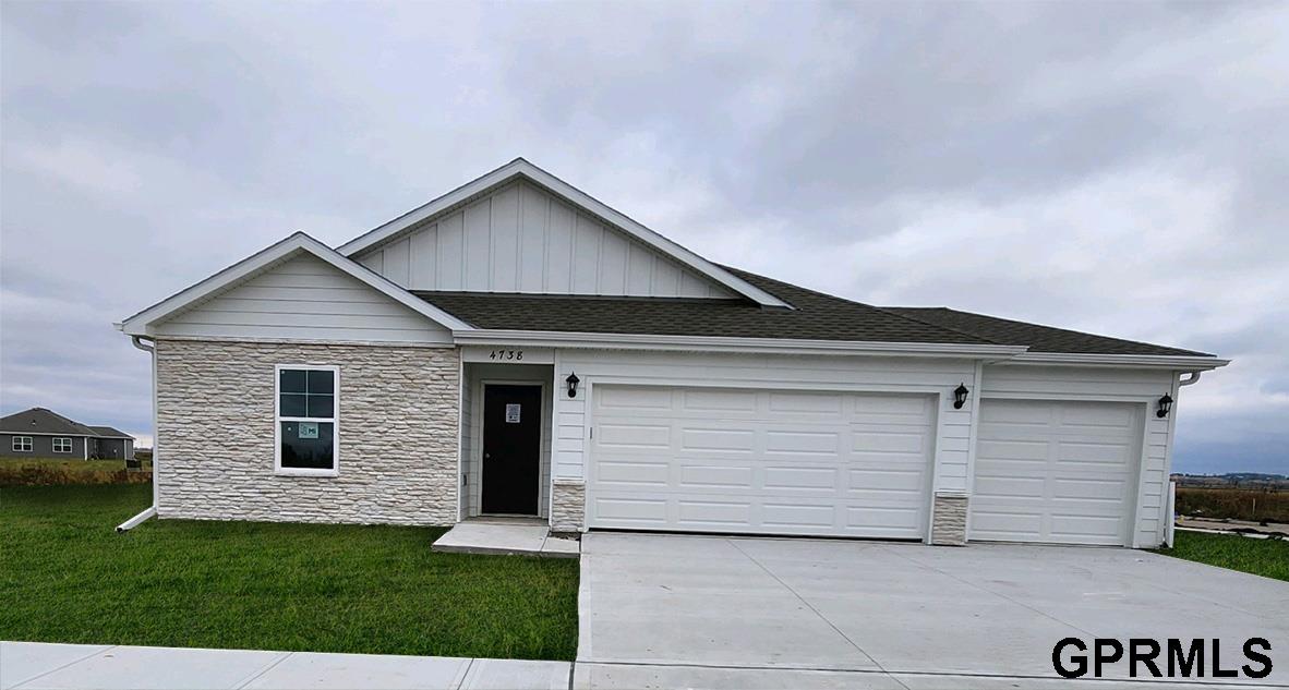 4768 E Elizabeth Court, Fremont, Nebraska image 1