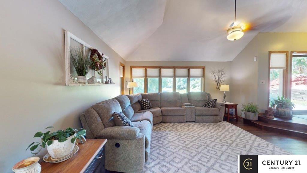 19402 Birdsley Road, Council Bluffs, Iowa image 14