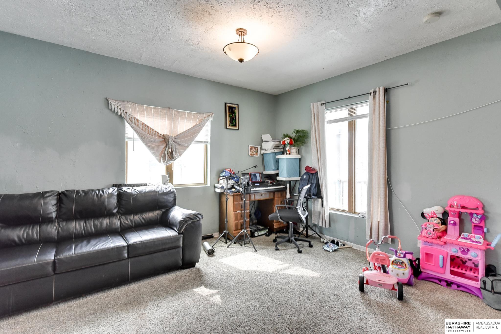 3913 S 24th Street, Omaha, Nebraska image 13