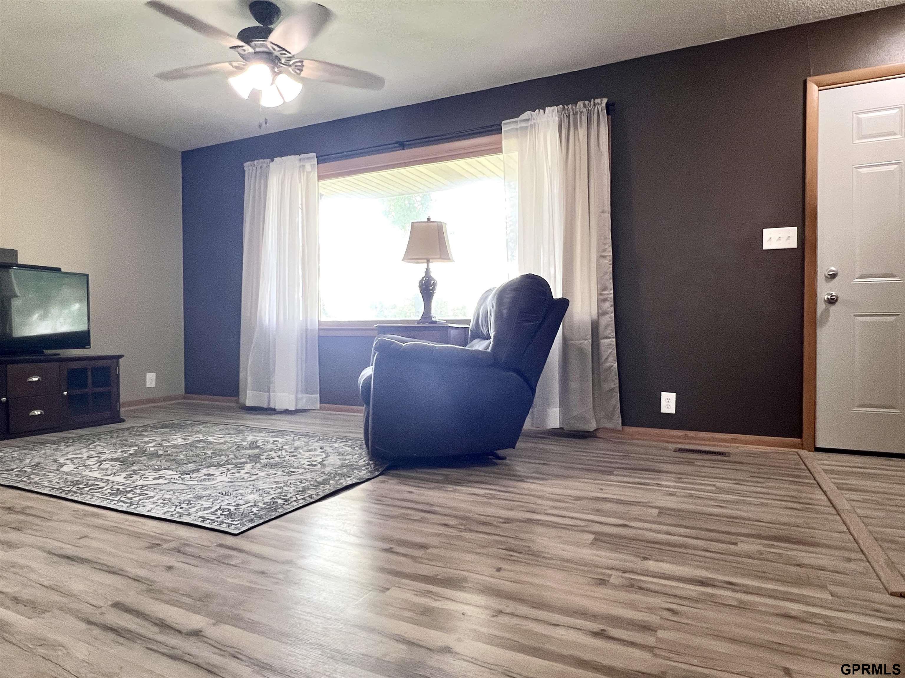 828 5th Avenue, Fairmont, Nebraska image 2