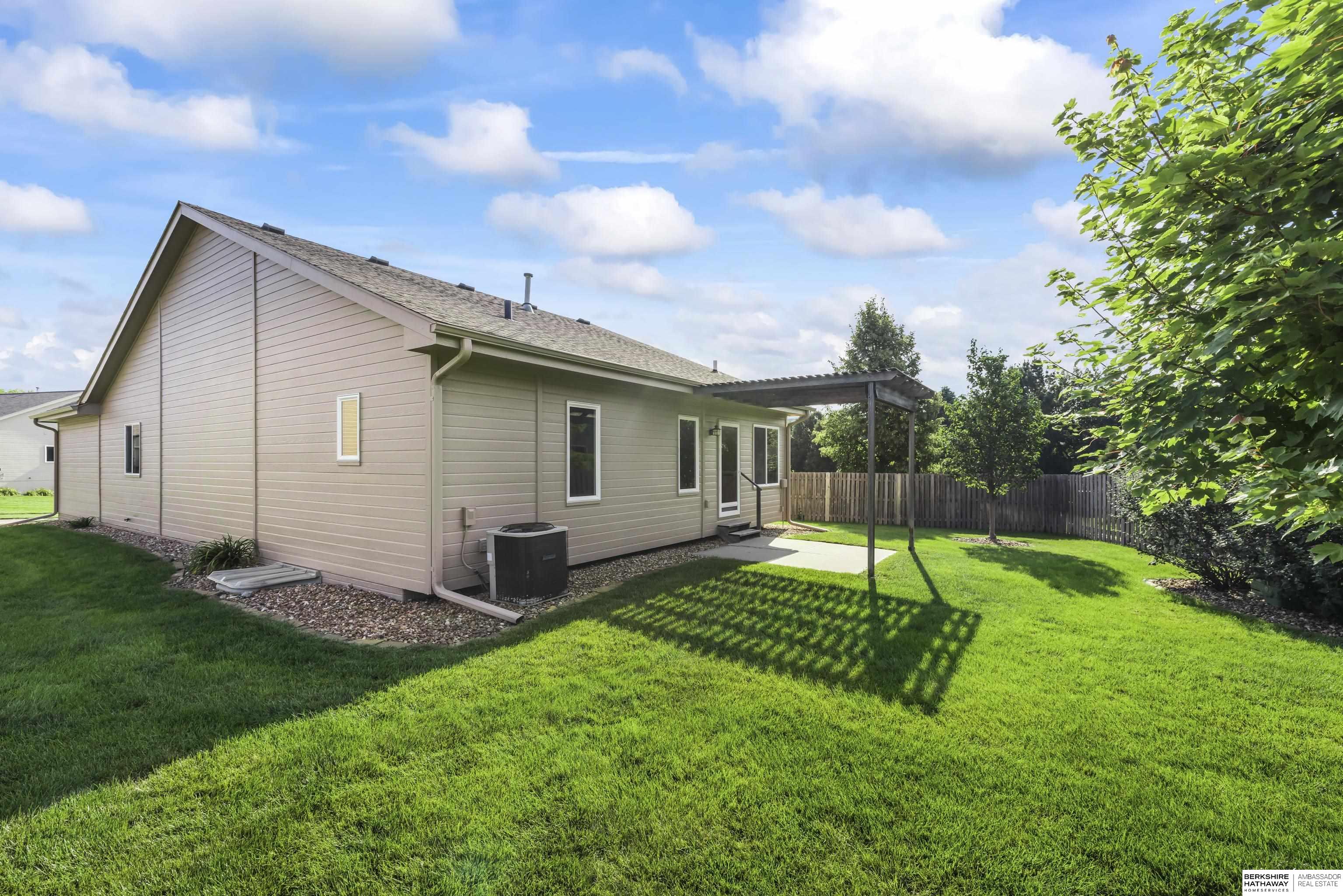 20241 C Street, Omaha, Nebraska image 32