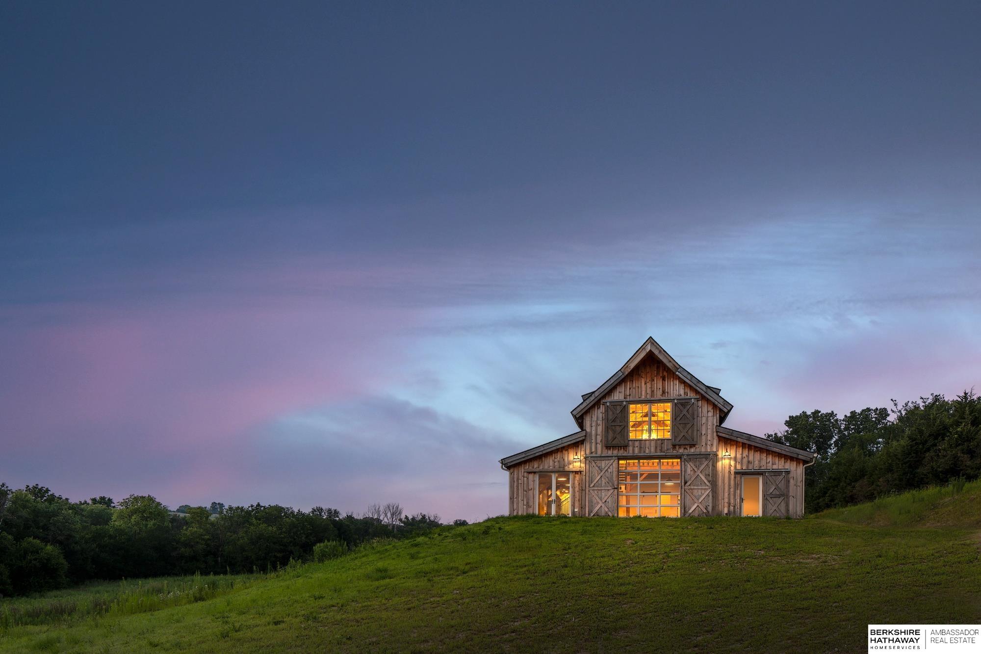 3287 Merrick Place, Missouri Valley, Iowa image 3