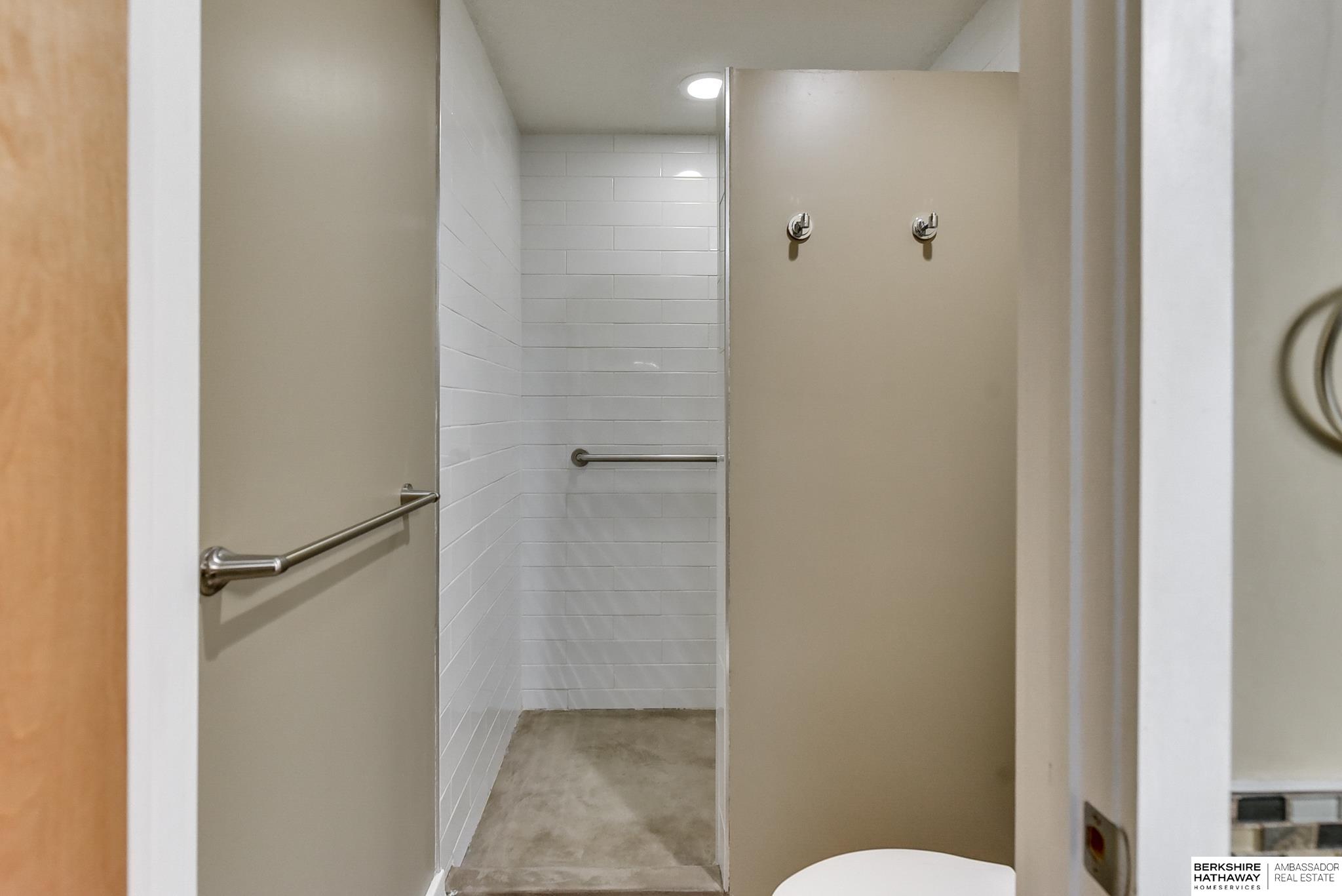 3610 Clifton Court, Omaha, Nebraska image 9