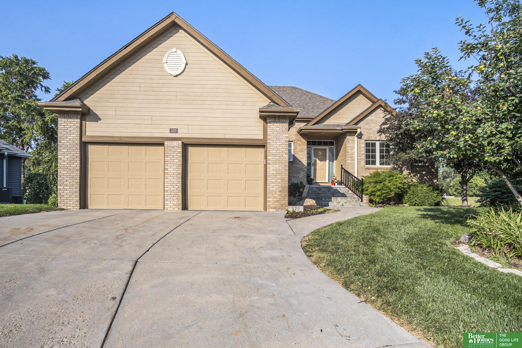 520 Coronado Circle, Carter Lake, Iowa image 3