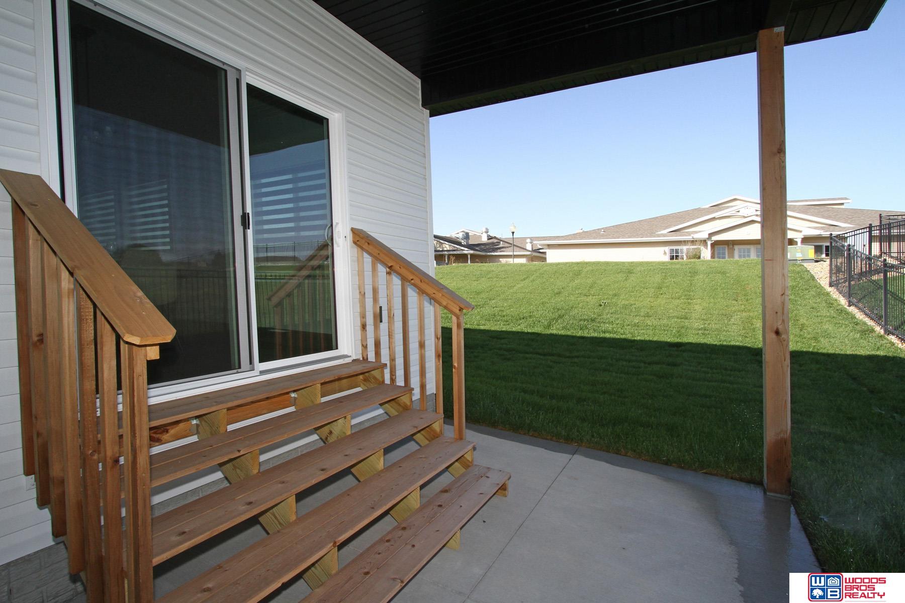 731 Terrace View Drive, Hickman, Nebraska image 38