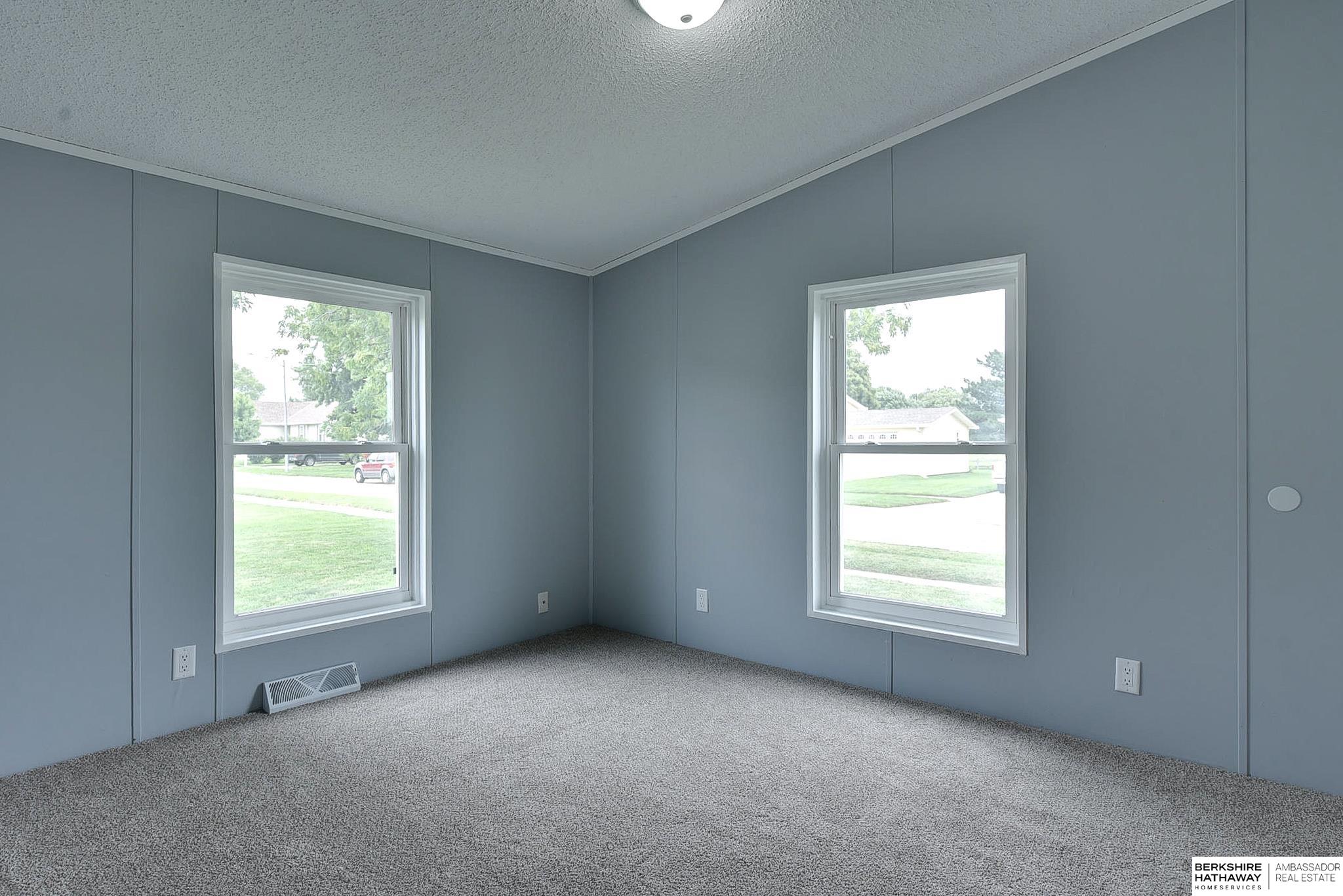 7530 N 285th Circle, Valley, Nebraska image 12