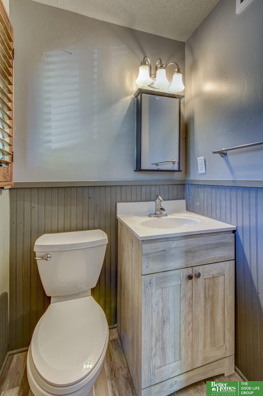 2306 Benson Gardens Boulevard, Omaha, Nebraska image 24
