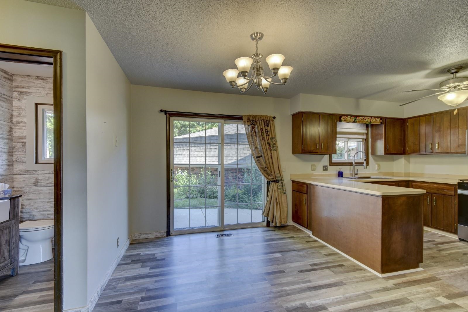 2306 Benson Gardens Boulevard, Omaha, Nebraska image 7