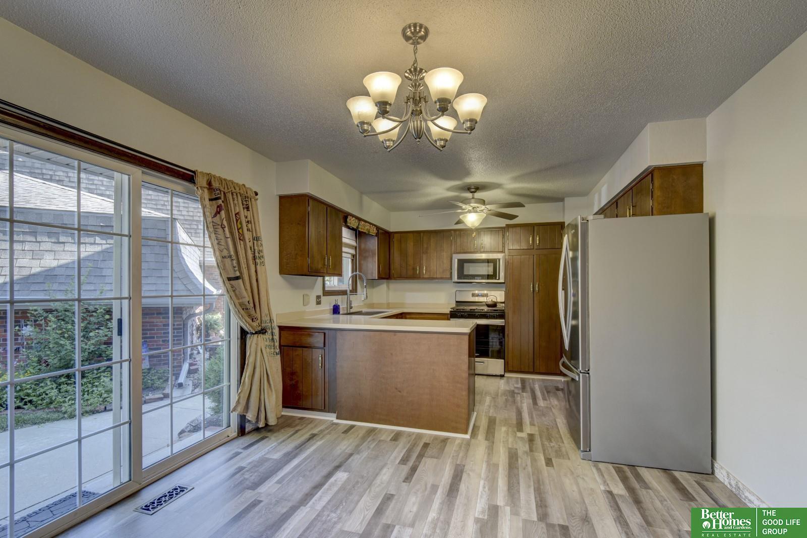 2306 Benson Gardens Boulevard, Omaha, Nebraska image 9