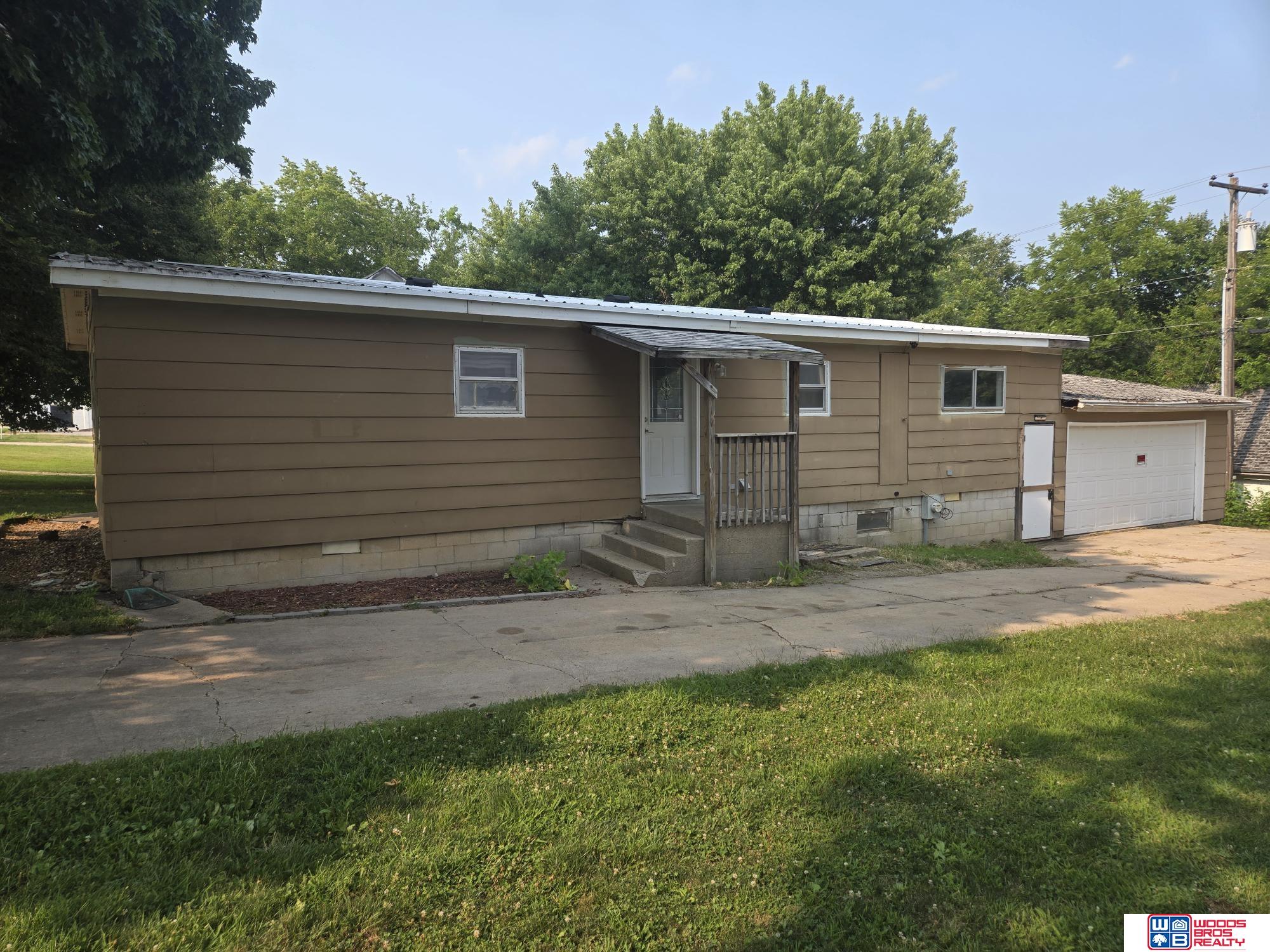 724 Nemaha Street, Humboldt, Nebraska image 2