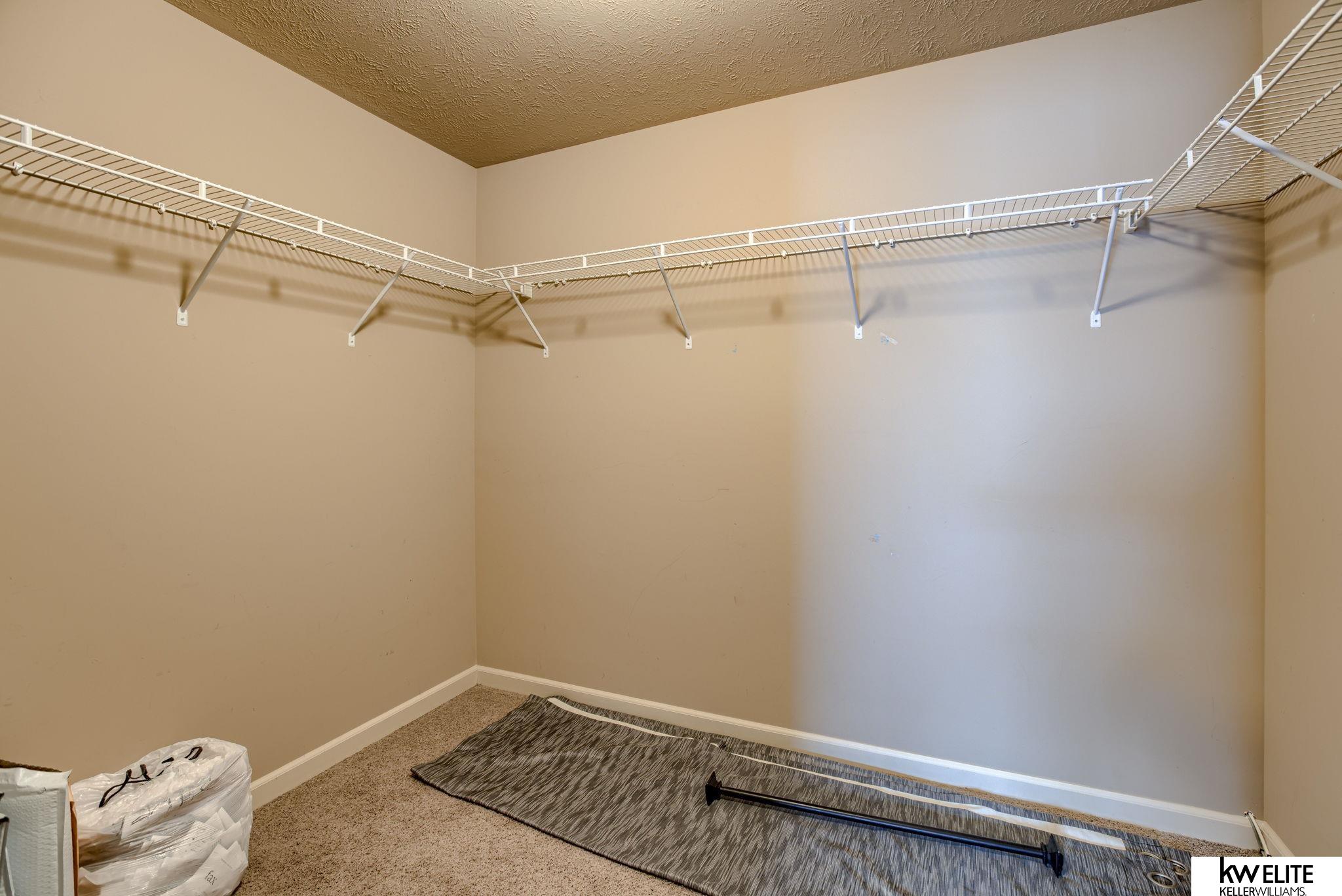 405 Cloverdale Drive, Council Bluffs, Iowa image 23