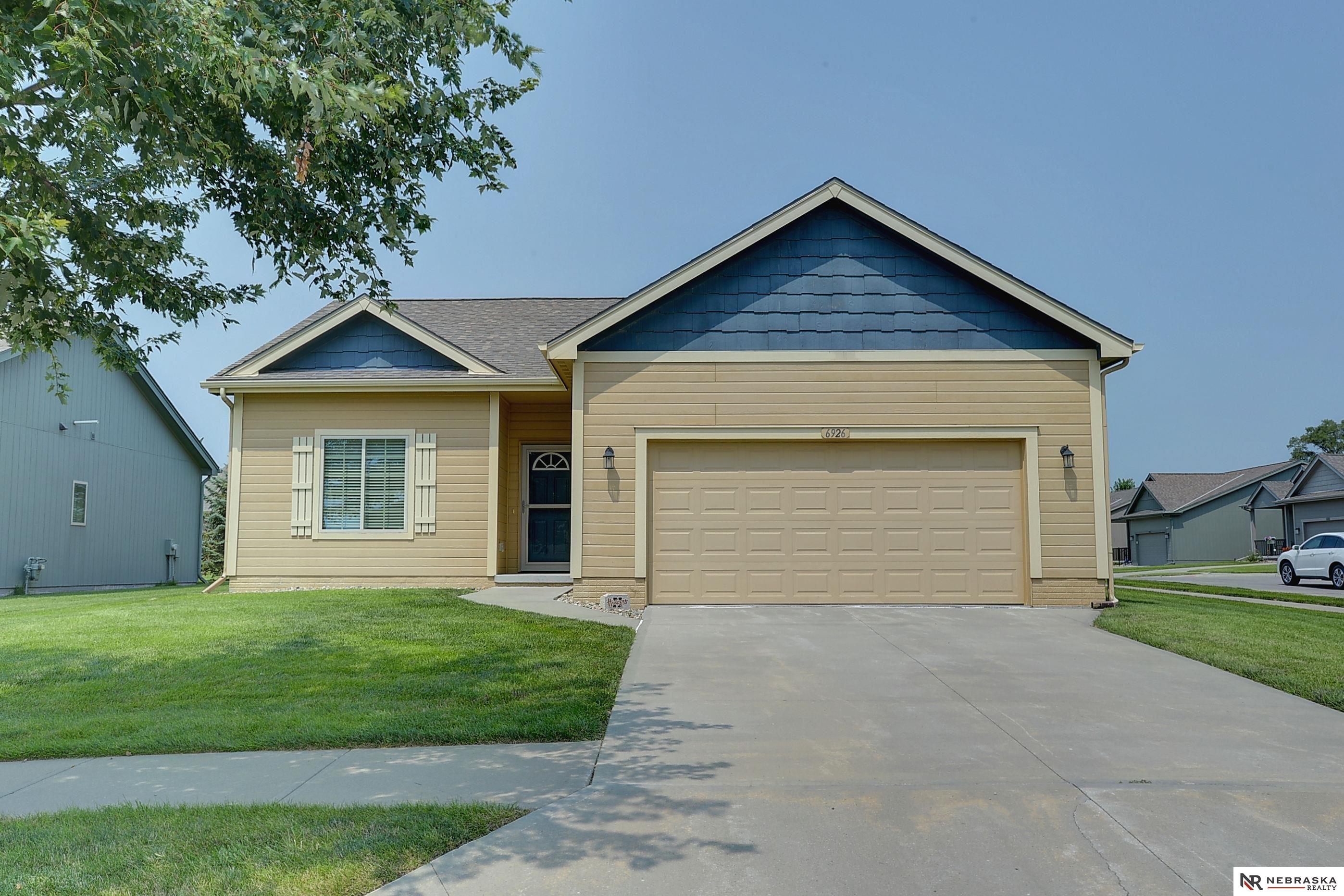 6926 N 141st Circle, Omaha, Nebraska image 1