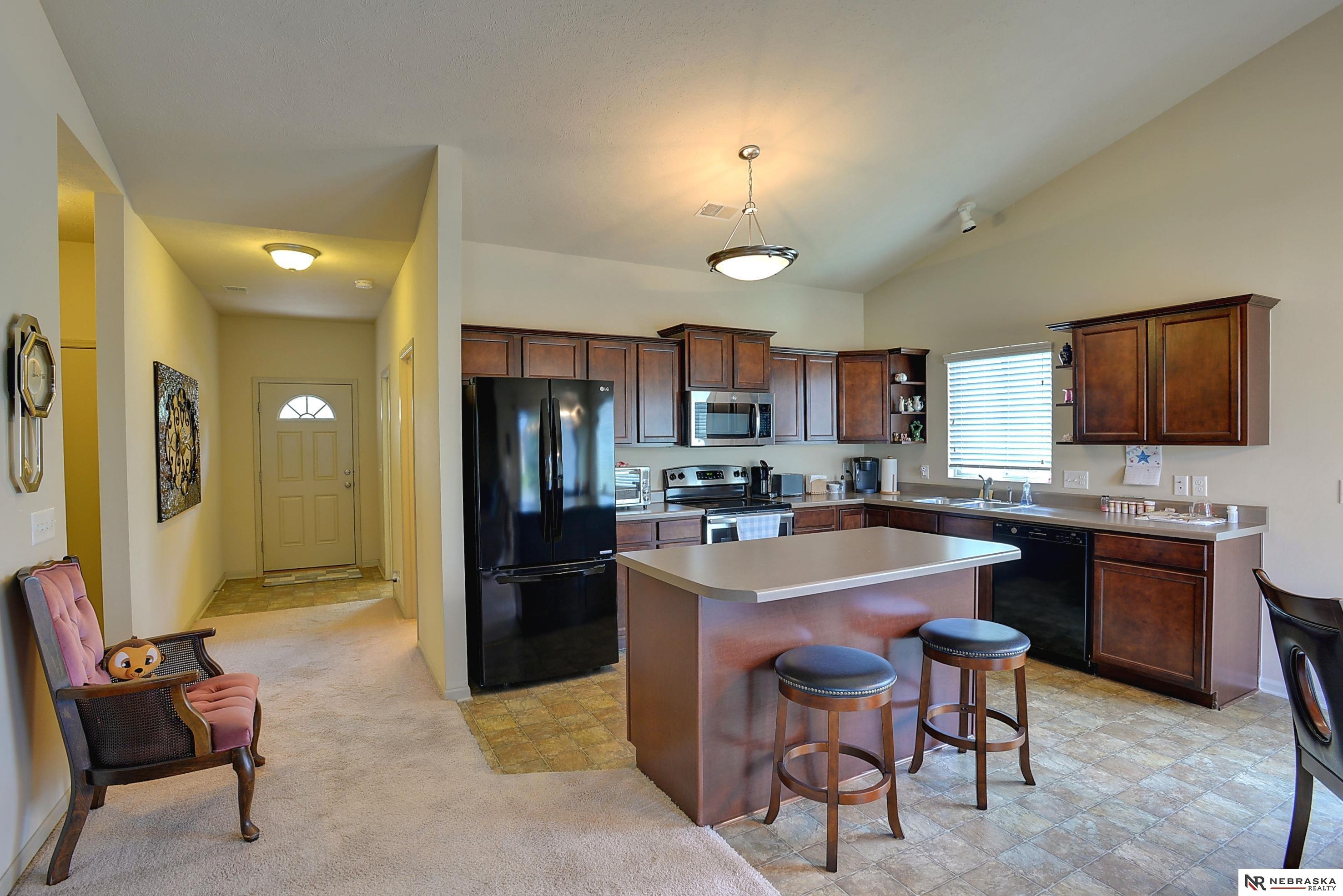 6926 N 141st Circle, Omaha, Nebraska image 4