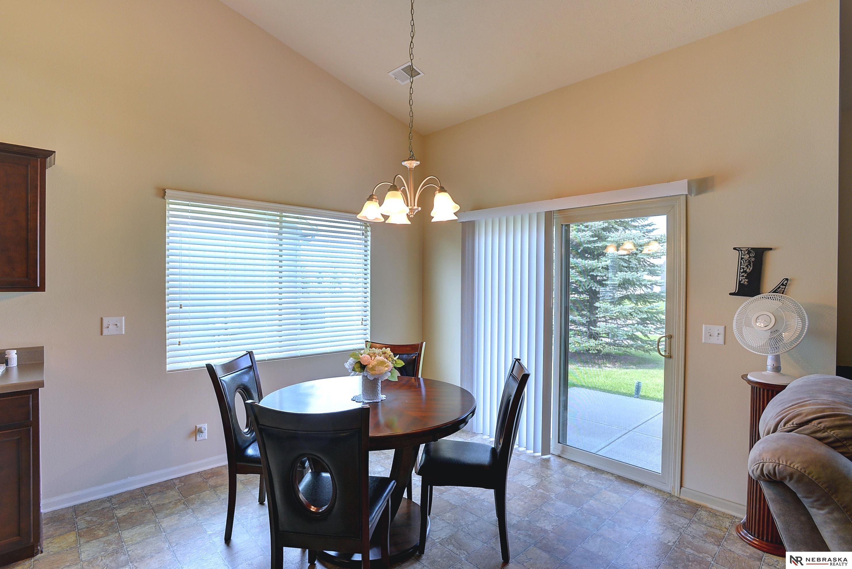 6926 N 141st Circle, Omaha, Nebraska image 5