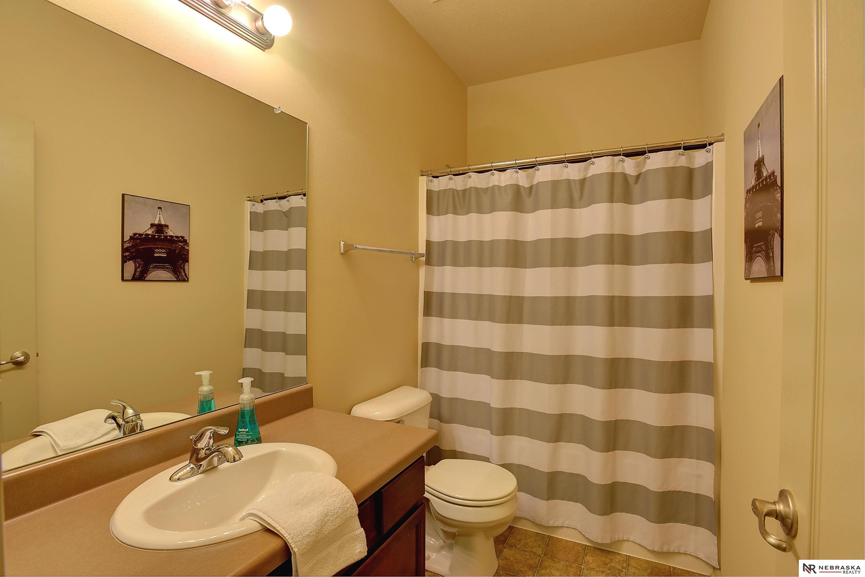 6926 N 141st Circle, Omaha, Nebraska image 10
