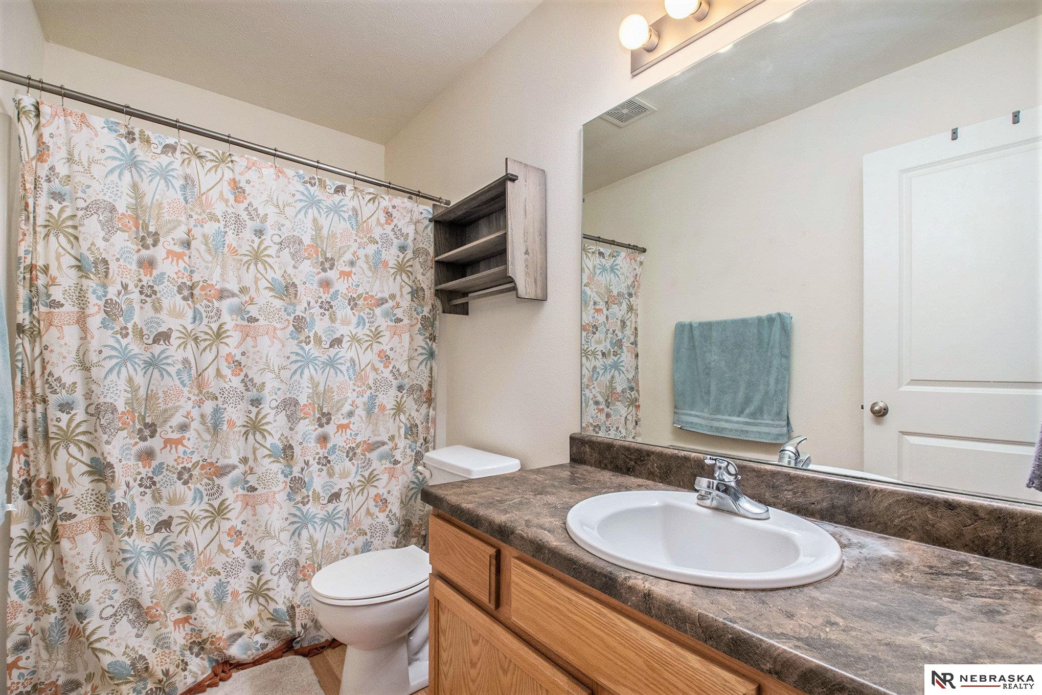 18160 Hayes Court, Omaha, Nebraska image 15