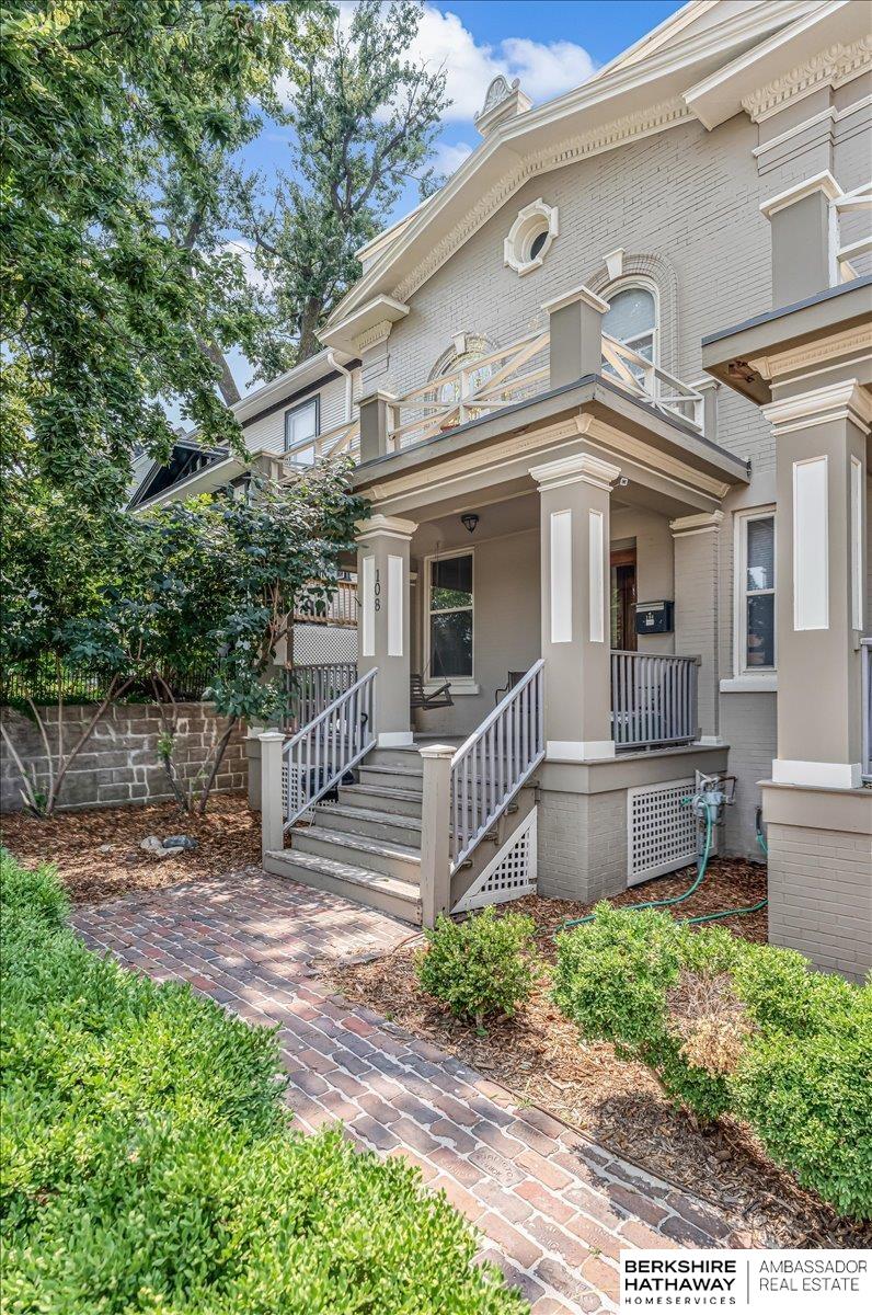 108 S 36th Street, Omaha, Nebraska image 2