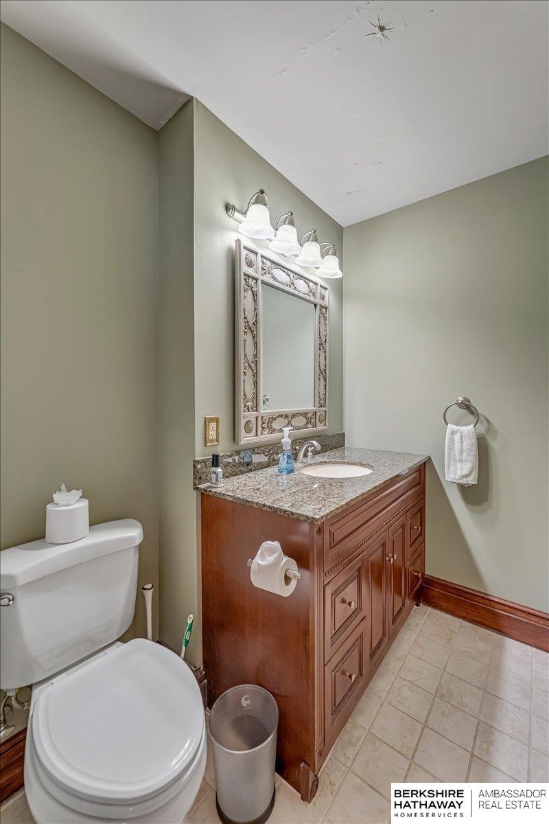 108 S 36th Street, Omaha, Nebraska image 12
