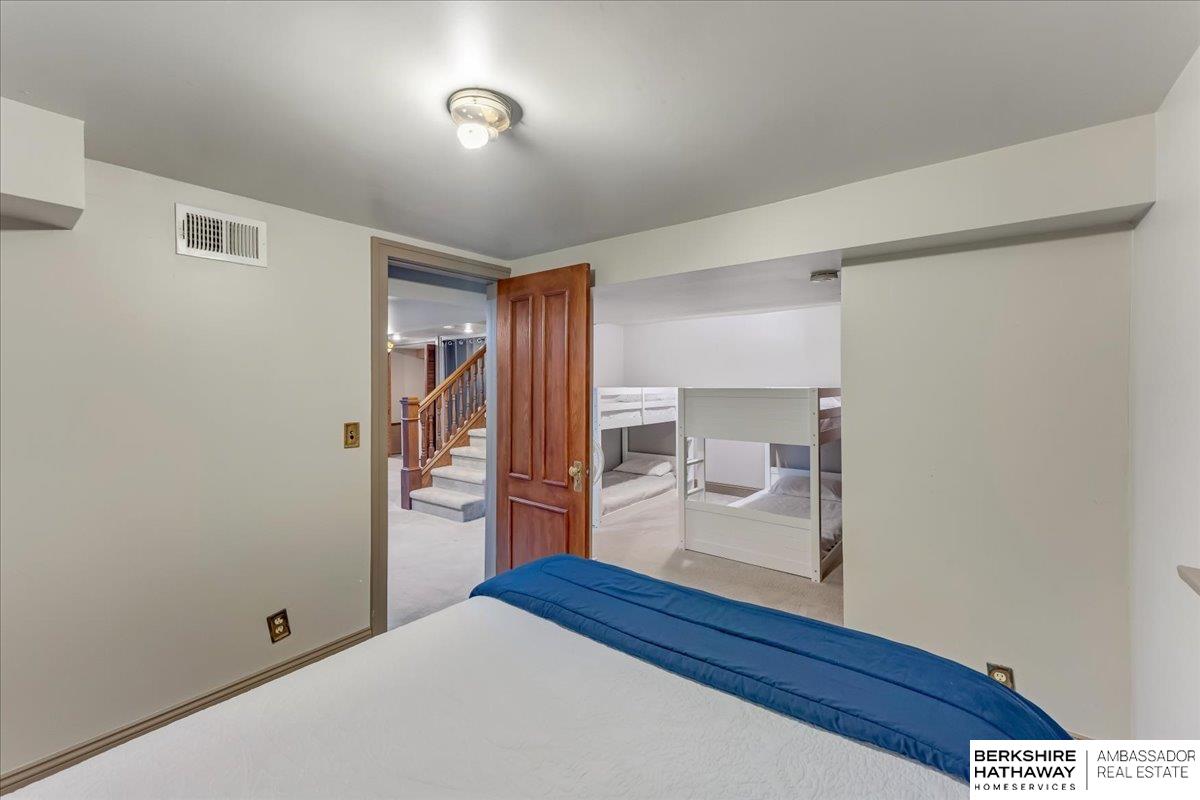 108 S 36th Street, Omaha, Nebraska image 22