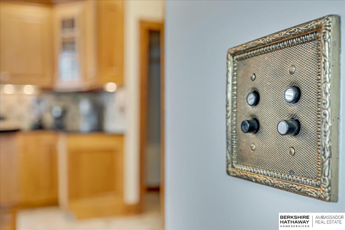 108 S 36th Street, Omaha, Nebraska image 24