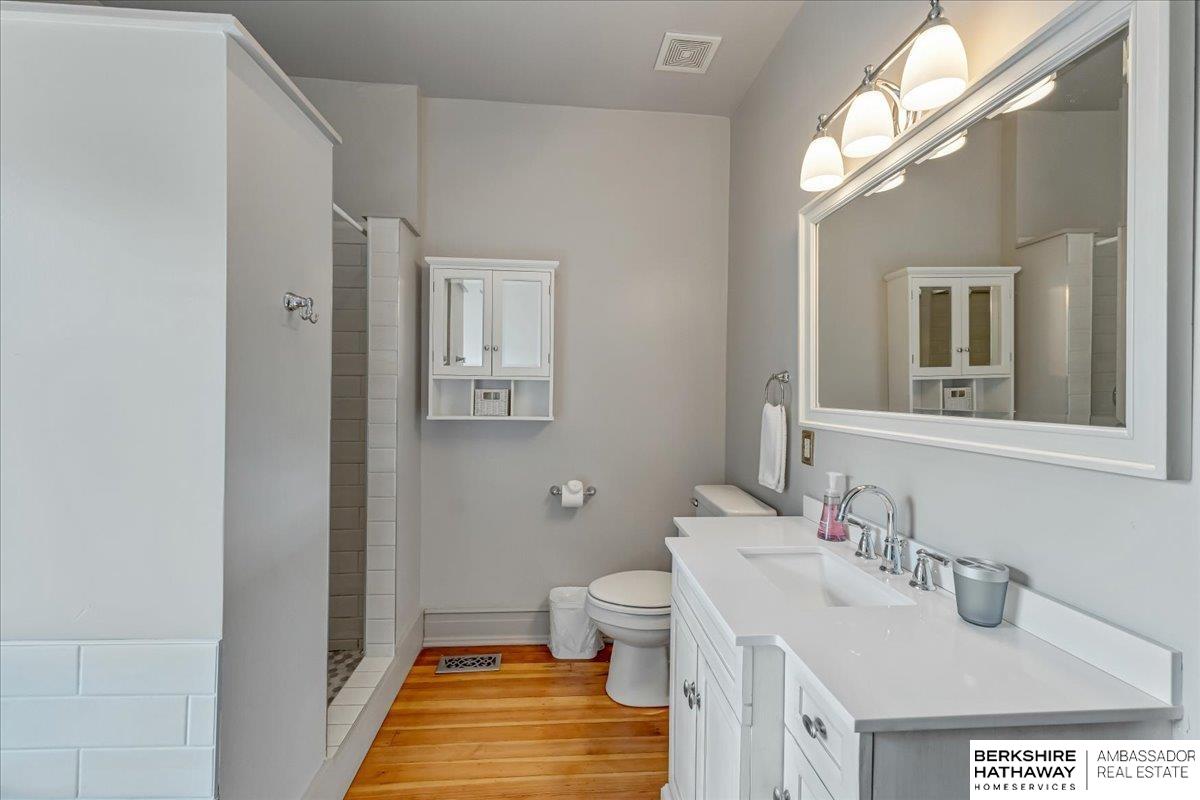 108 S 36th Street, Omaha, Nebraska image 30