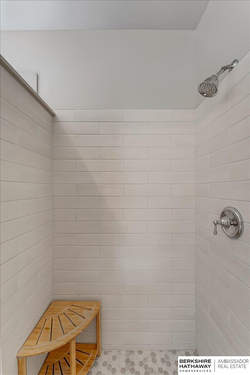 108 S 36th Street, Omaha, Nebraska image 31