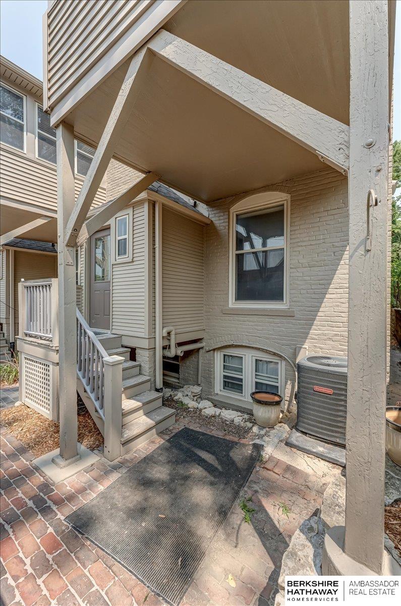 108 S 36th Street, Omaha, Nebraska image 39