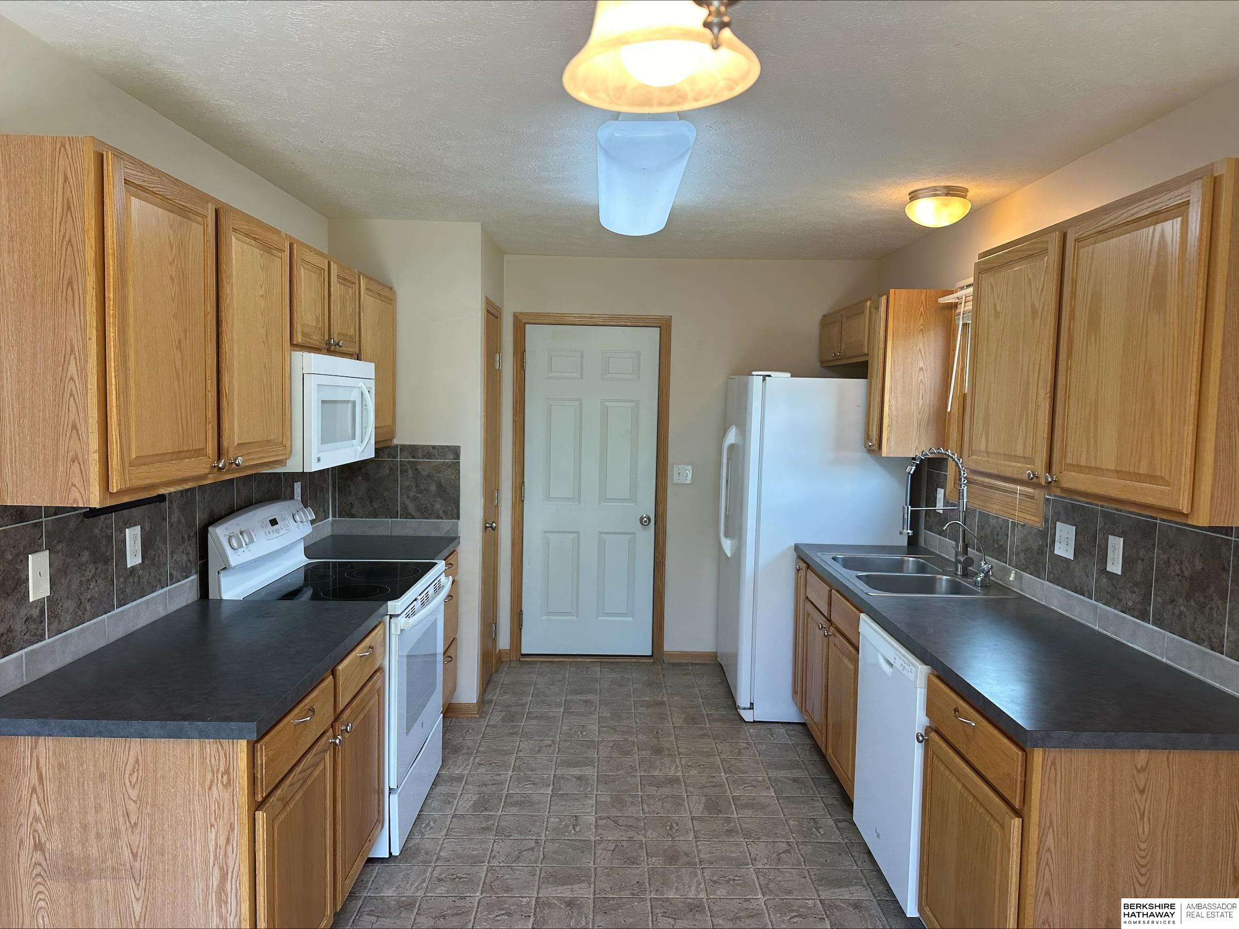 235 Sycamore Place, Hickman, Nebraska image 6