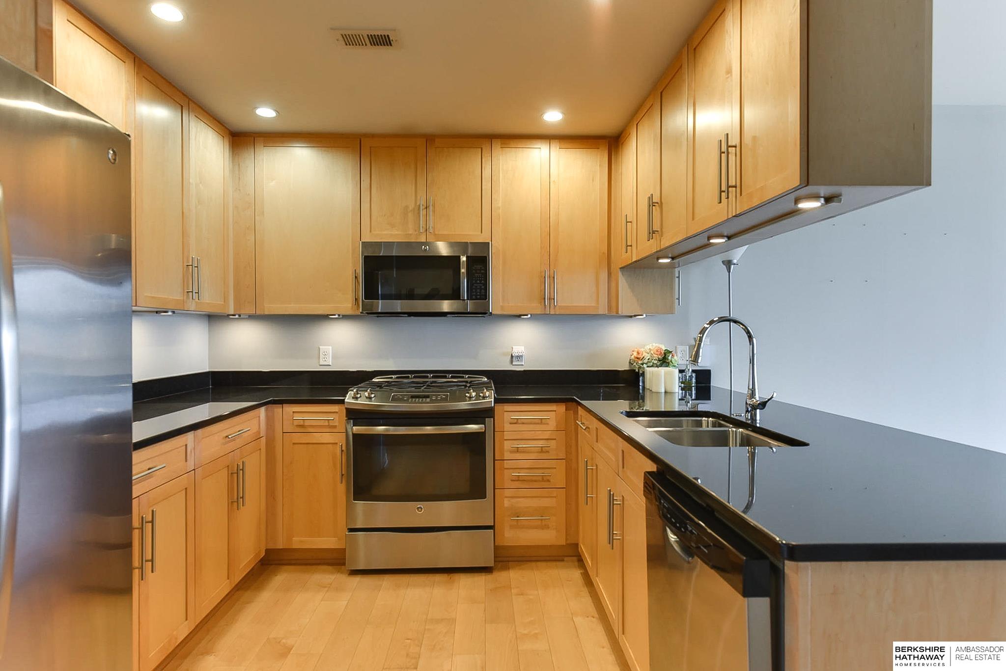 220 S 31st Avenue #3602, Omaha, Nebraska image 12