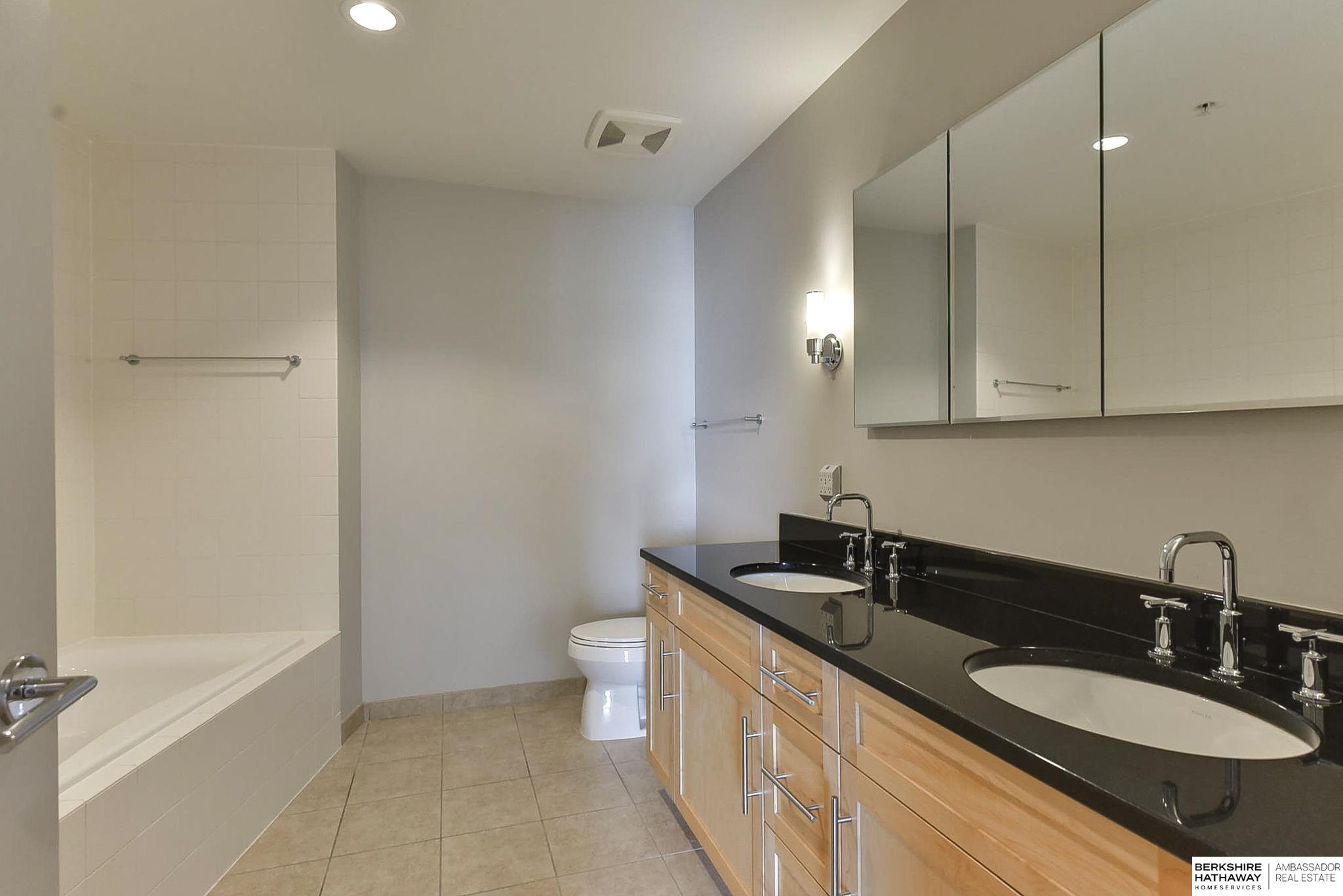 220 S 31st Avenue #3602, Omaha, Nebraska image 40