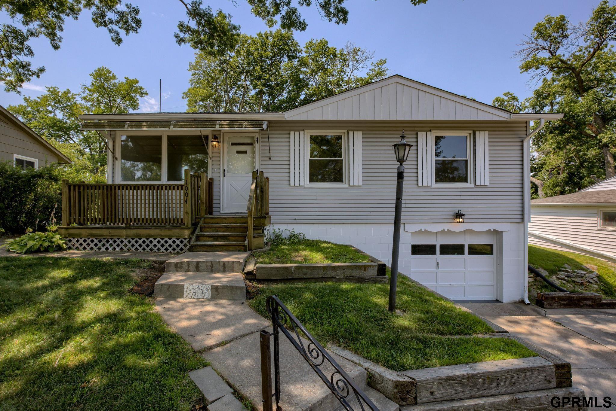 1004 Pleasant Drive, Plattsmouth, Nebraska image 1