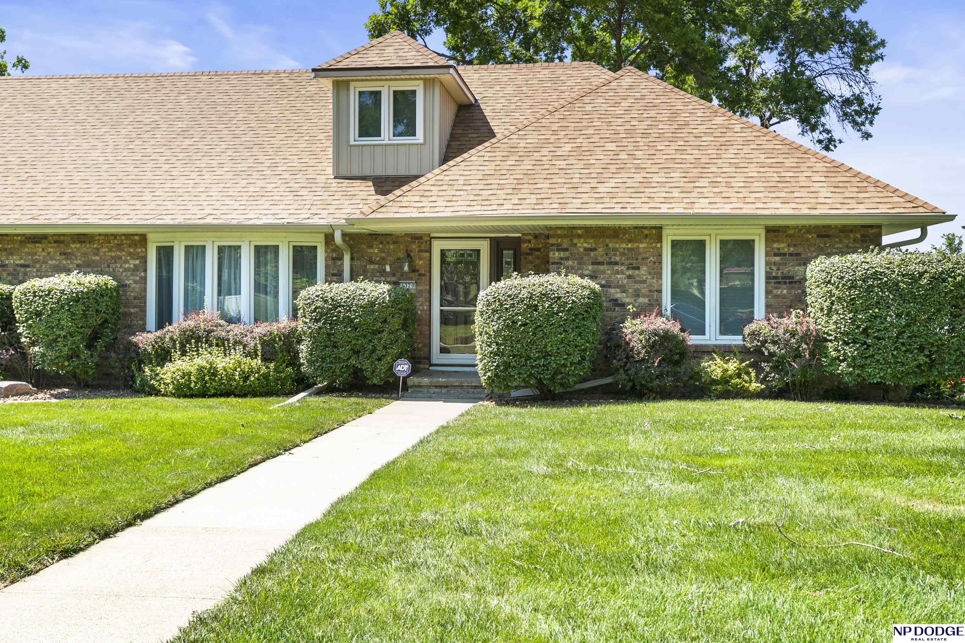 1320 S 118 Street, Omaha, Nebraska image 2