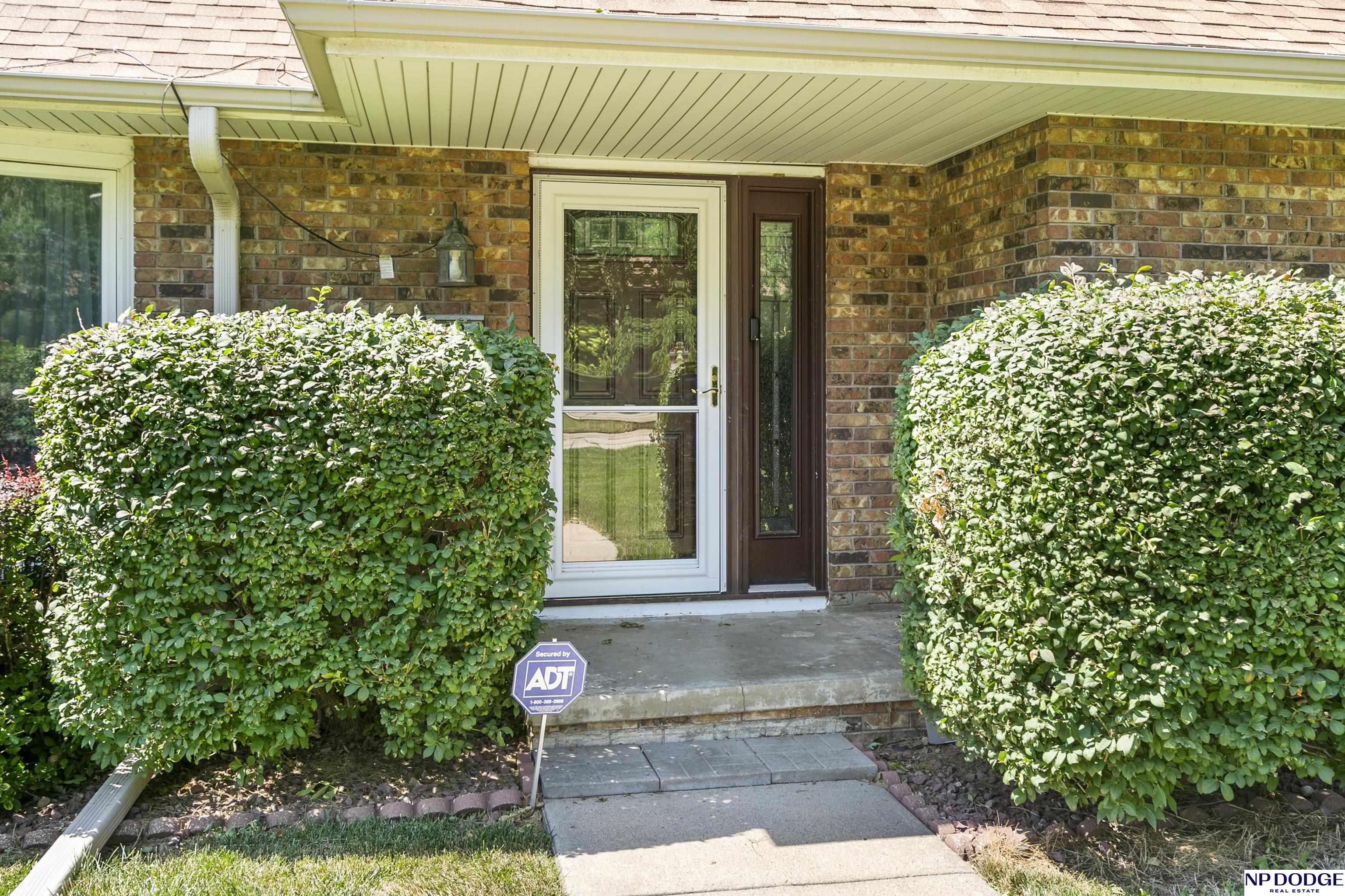 1320 S 118 Street, Omaha, Nebraska image 3