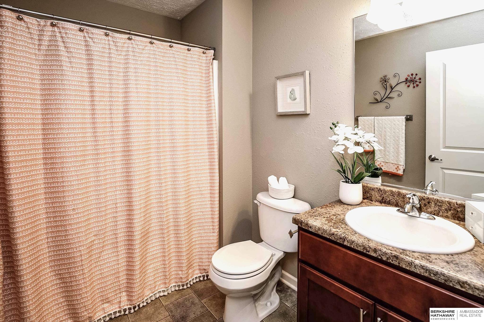 16756 Laurel Plaza, Omaha, Nebraska image 21